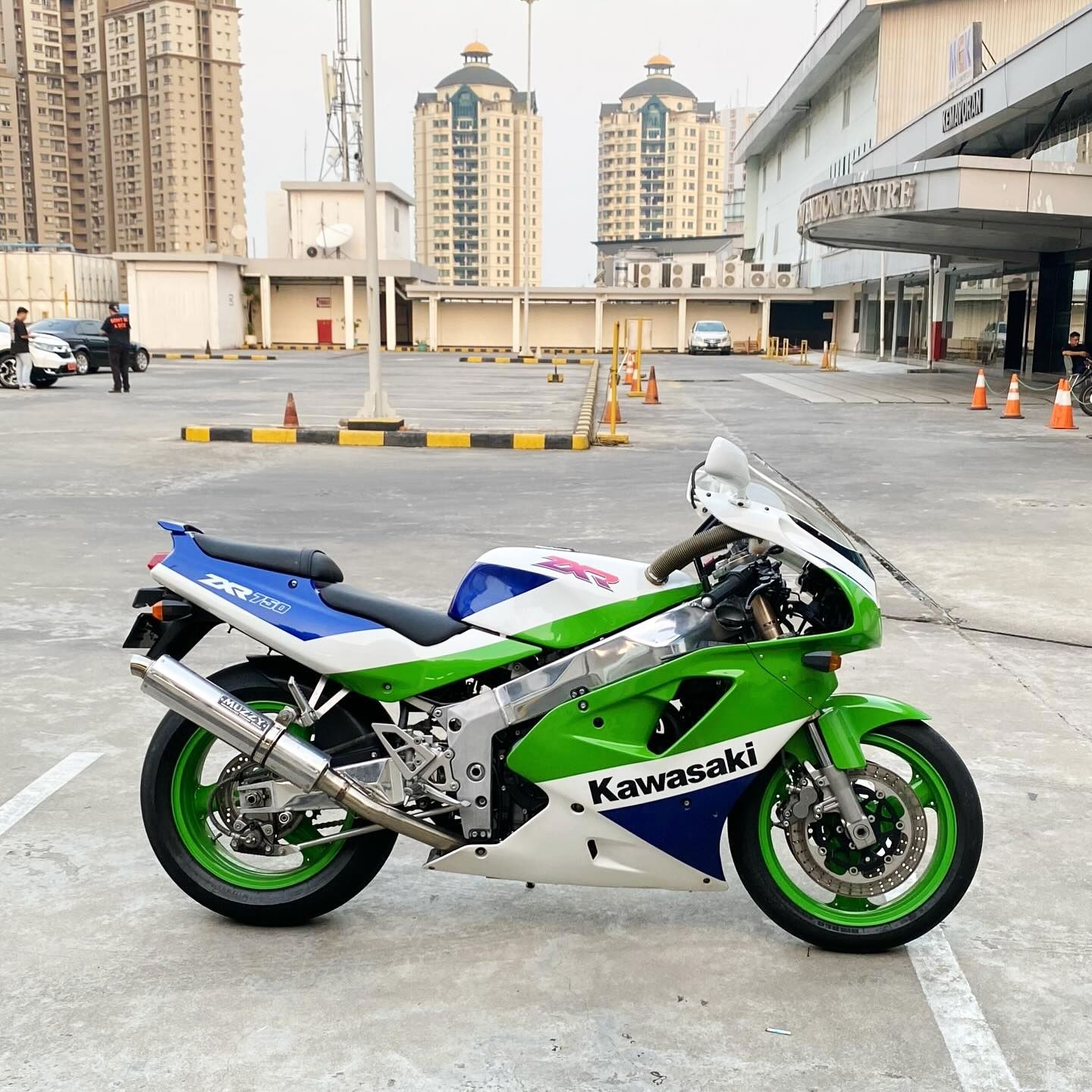 Kawasaki ZX 750. Superbike 1994. 청능자반축 明動 Kawasaki XEROX