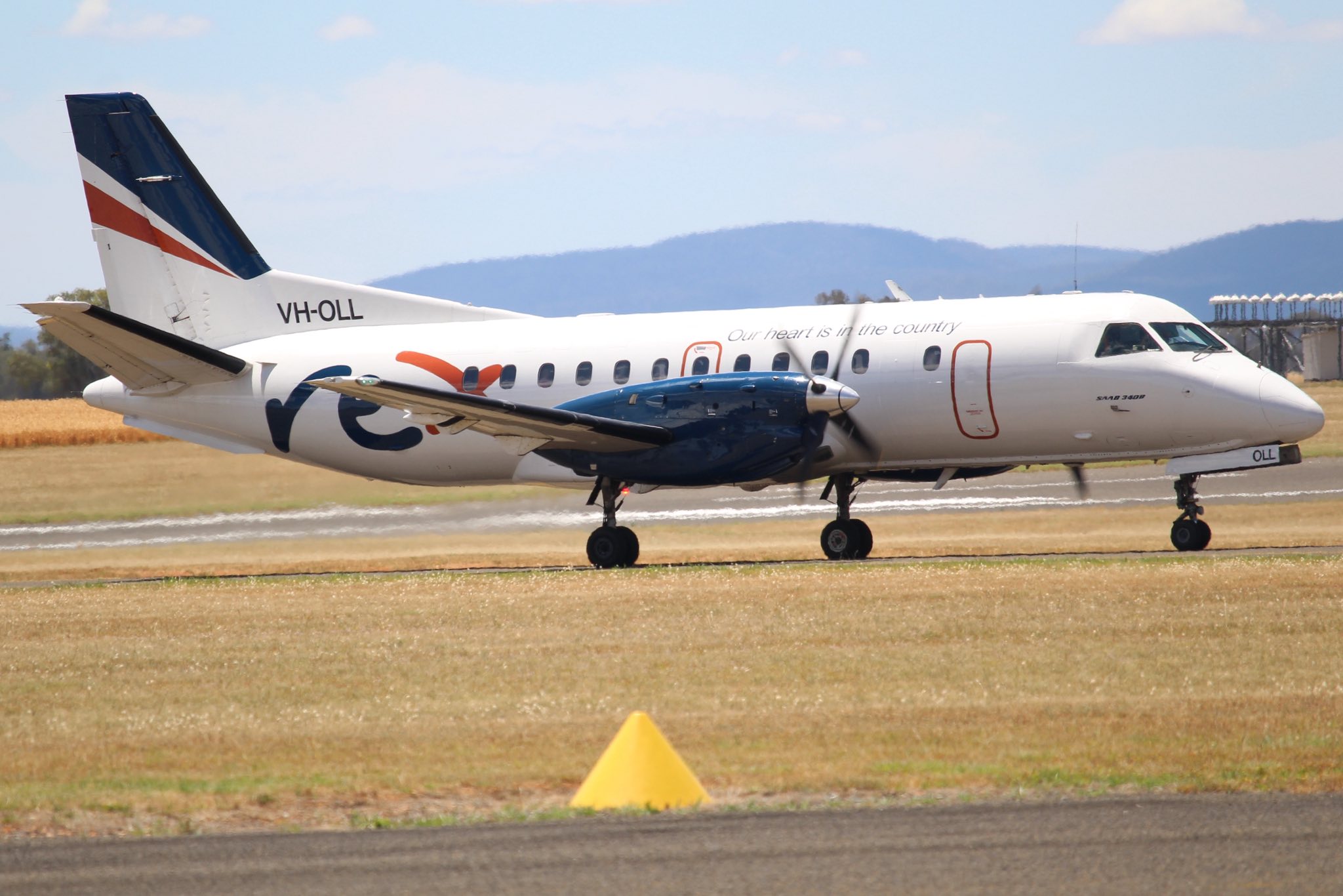 Rex Airlines Saab 340 ZL6833 flying of to Sydney from Dubbo