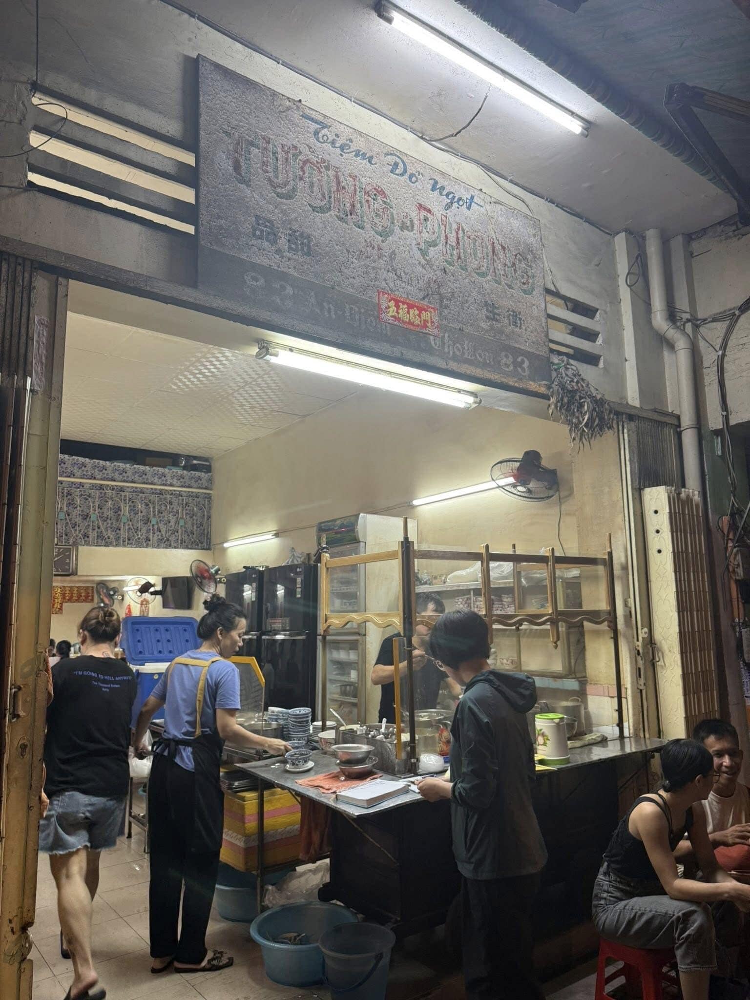 Thánh Riviu | Tiệm Chè Tường Phong - 83 An Điềm,P10,Q5 | Facebook