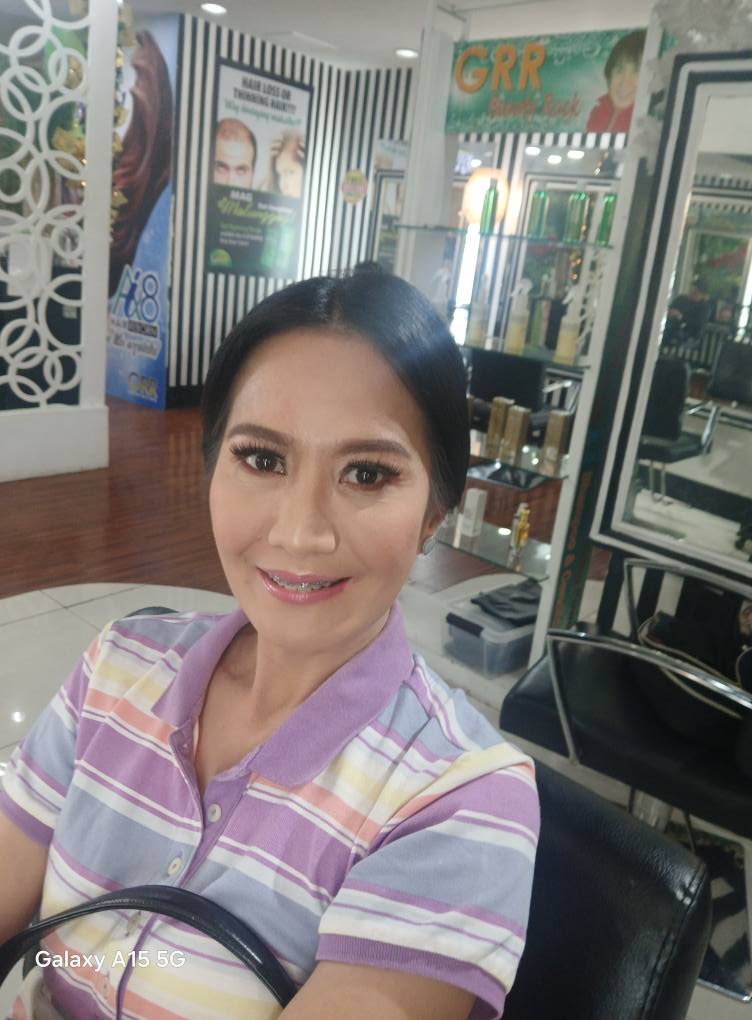 Ricky Reyes Salon SM North Edsa