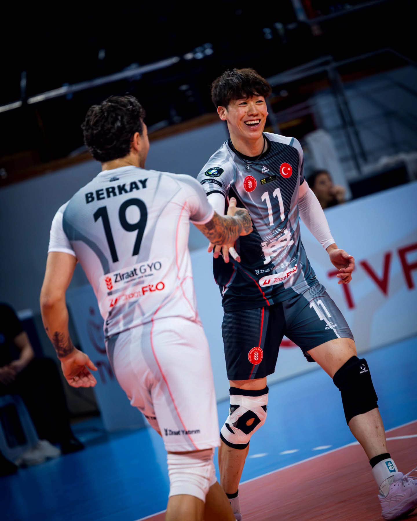 Yuki Ishikawa in Ziraat's black jersey 🖤