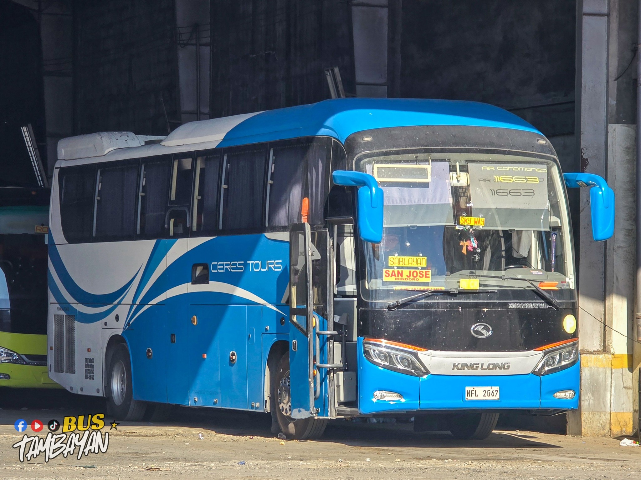 Blue King to the Land of Tamaraw Ceres Tours 11663 King Long Bus