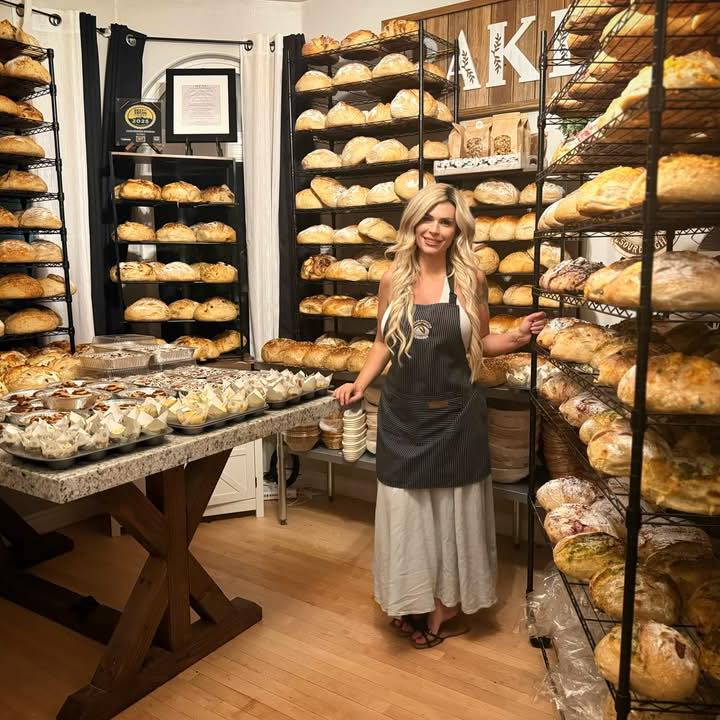 🌄 Early morning sourdough drop-off — and the shenanigans are already in ...