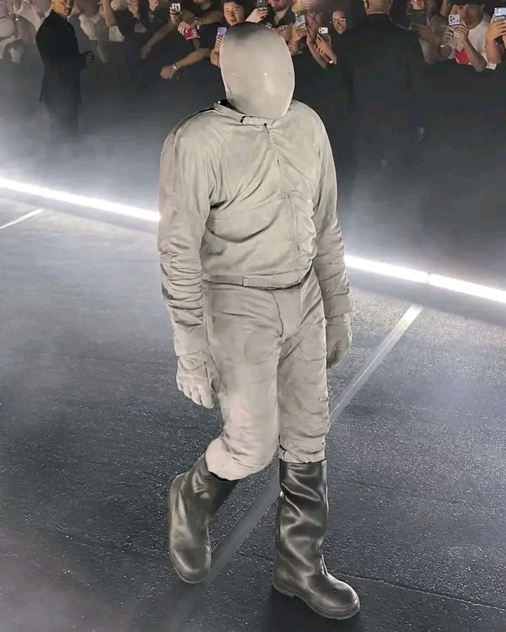 The general of the rap game only legends can recognize him.