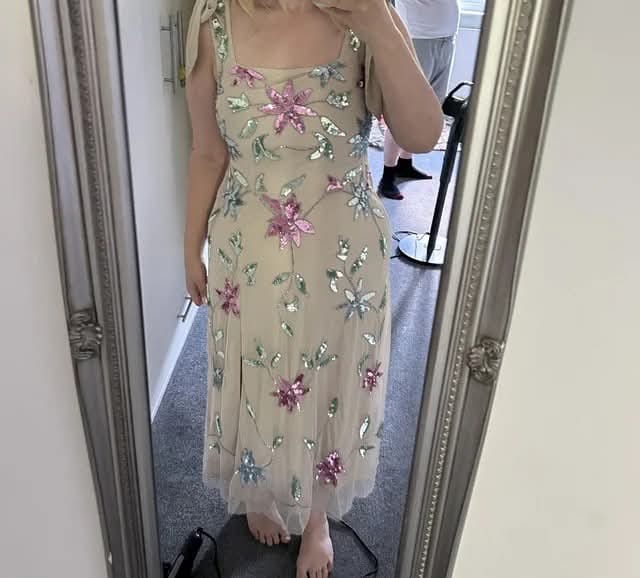 beige dress pink shoes Is a formal enough for a wedding? YCRF_womens these shoes not look Colors:Navy Stylish Sleeveless Faux Leather