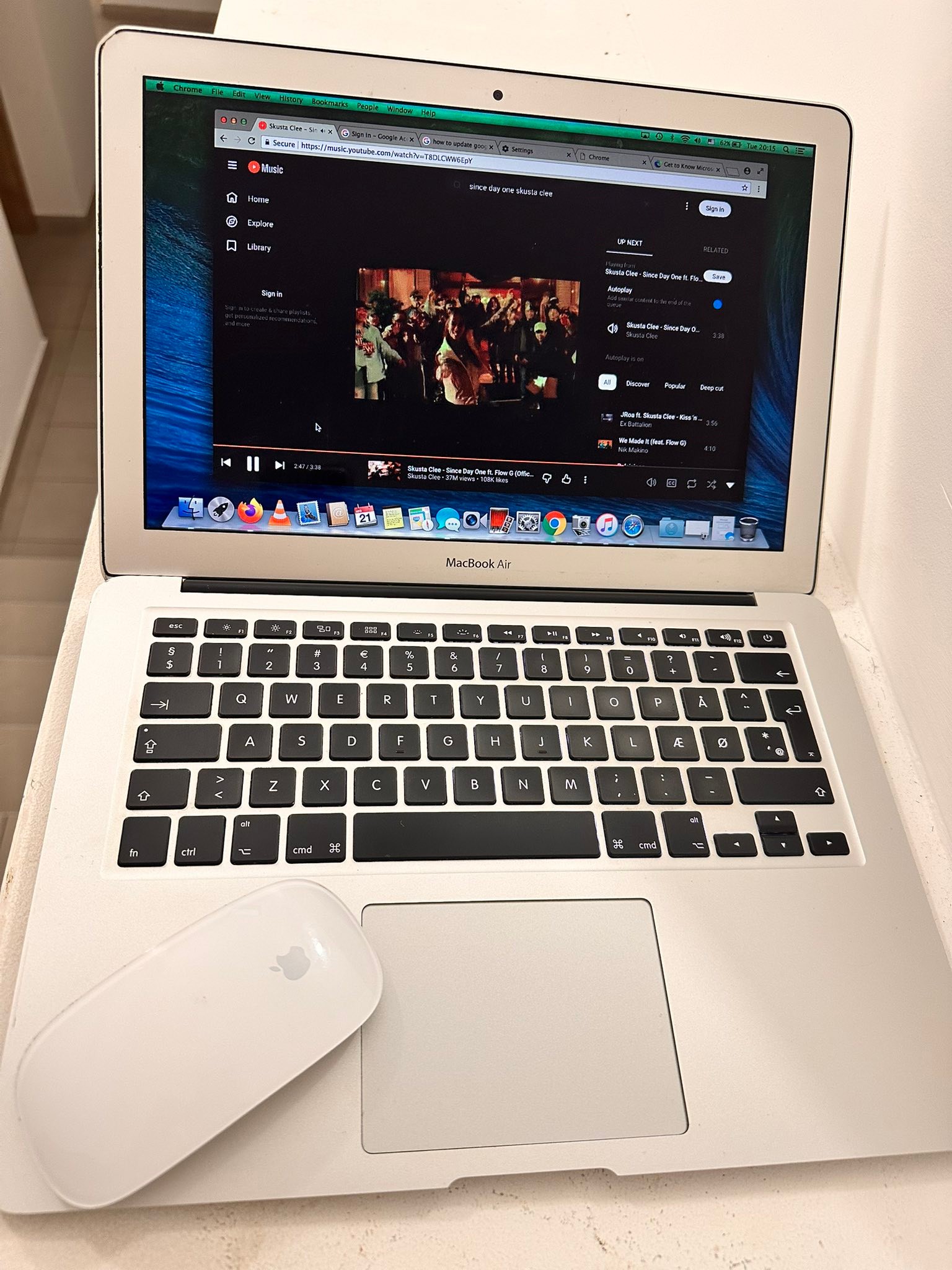 MacBook Air 2017 256GB Magic Mouse2付き MacBookAirM1 256gbシルバー