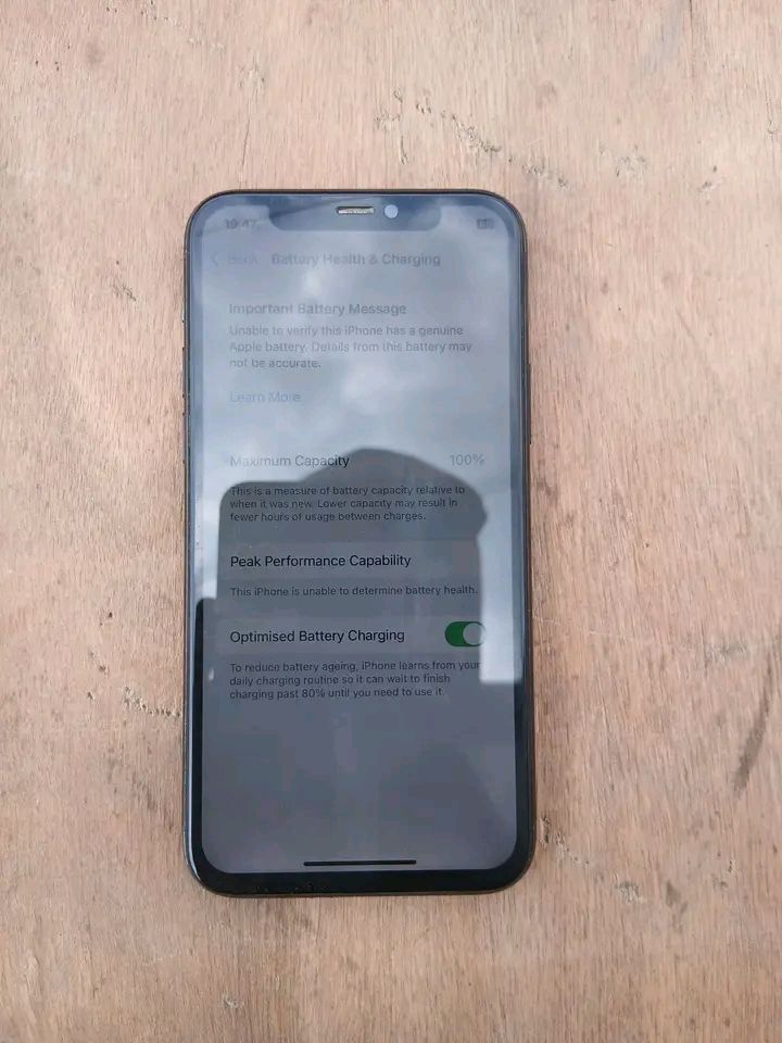 Iphone 11 pro fully functional Face id✓ Battery 100 Cameras good