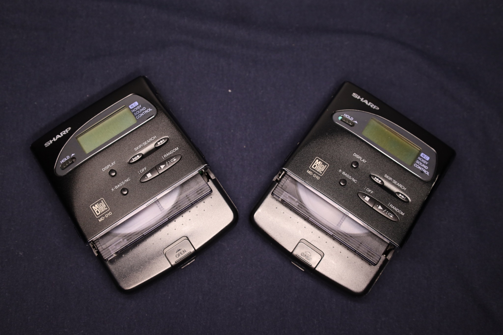AKAI PDM-7R Portable MiniDisc Recorder - 1997