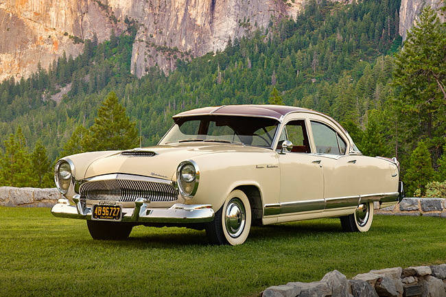 1955 Kaiser Manhattan 4-door Sedan