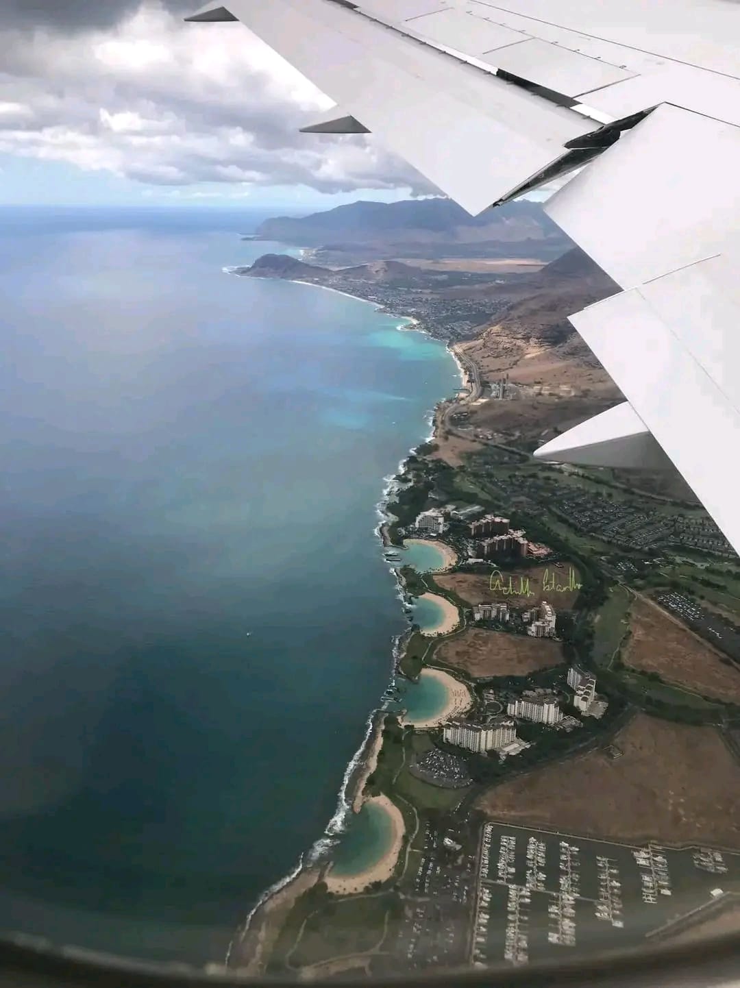 View of Hawaii from United Airlines flight