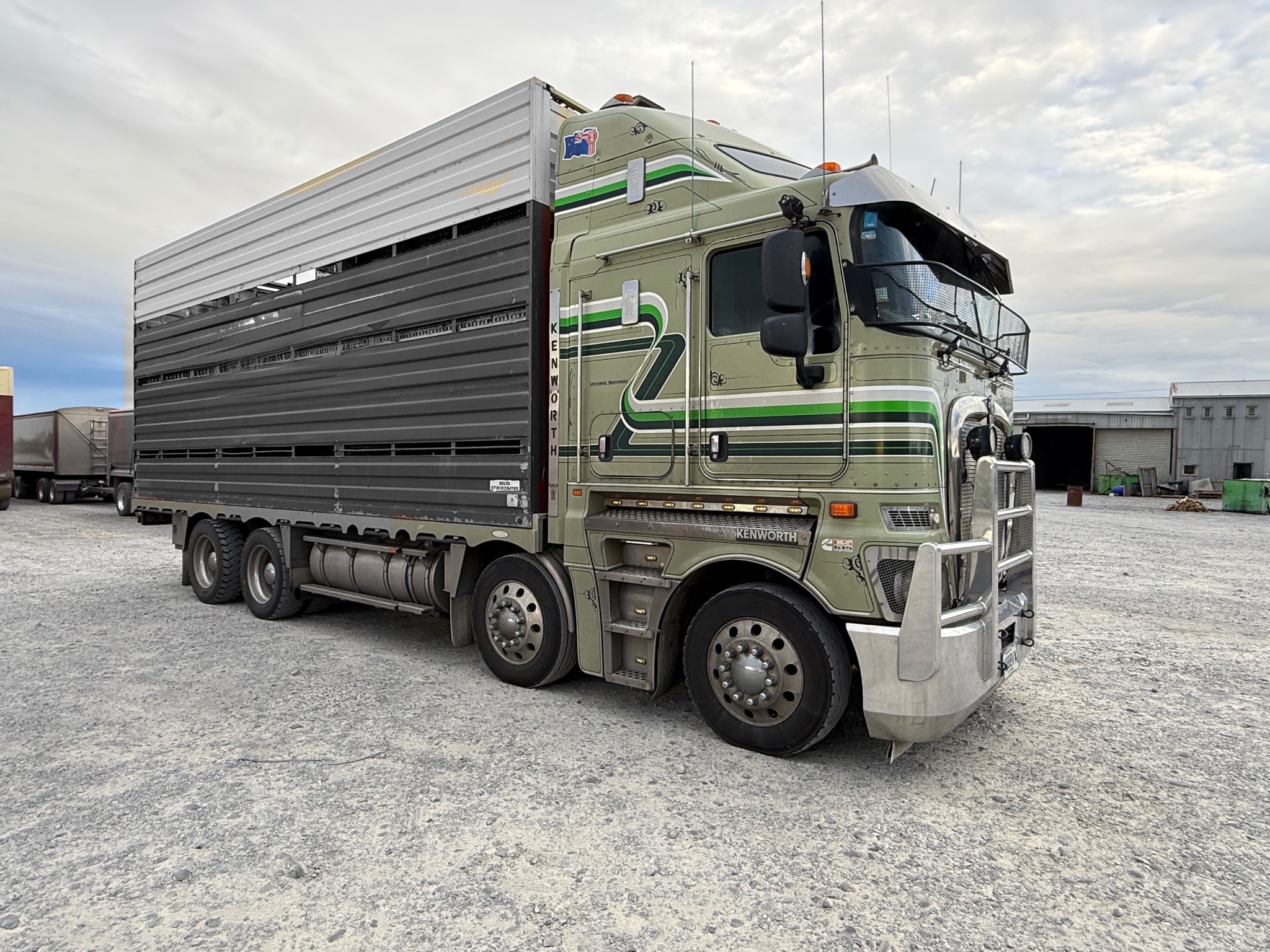 Fleet Sales NZ Limited - Kenworth K200 Flatdeck New crate engine fitted ...