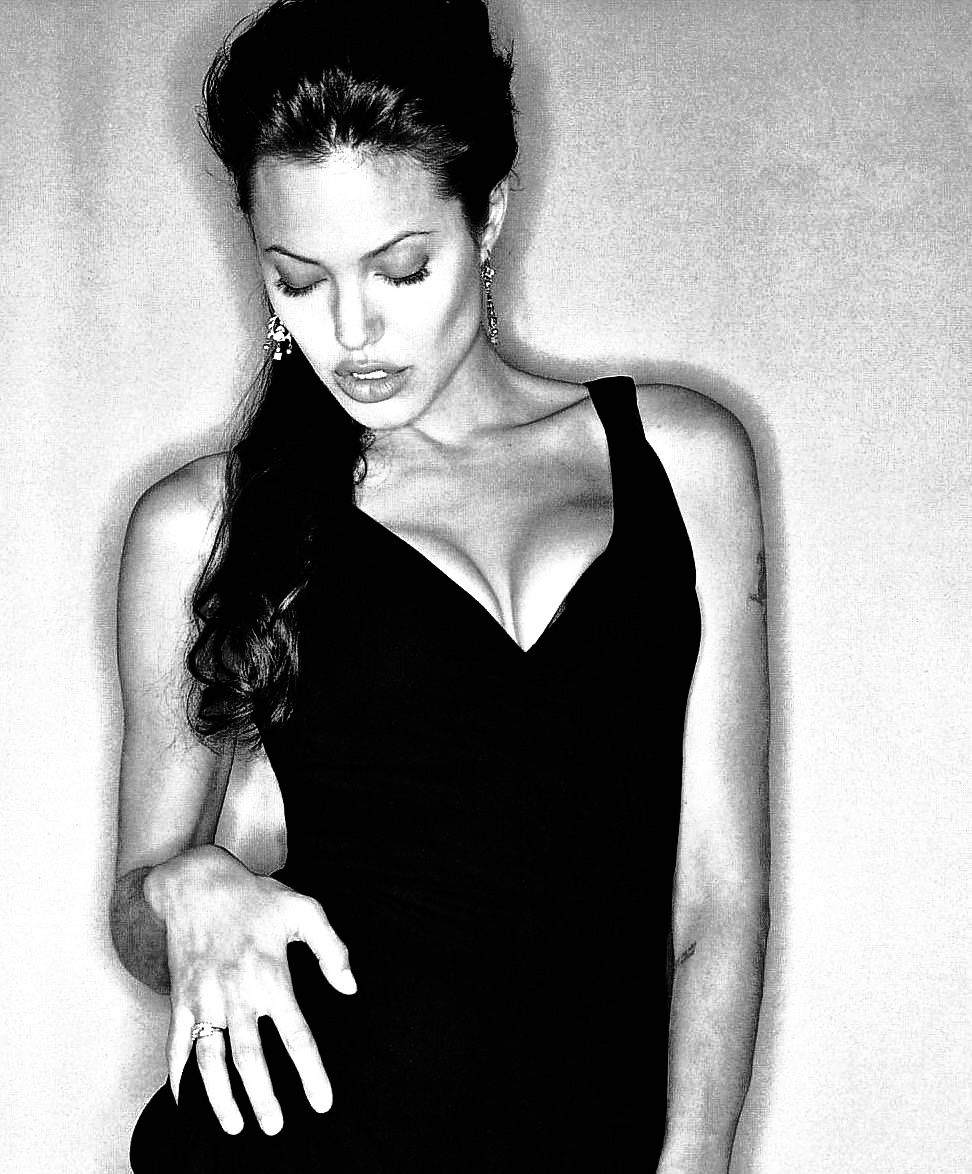 Angelina Jolie looking absolutely radiant and effortlessly chic in