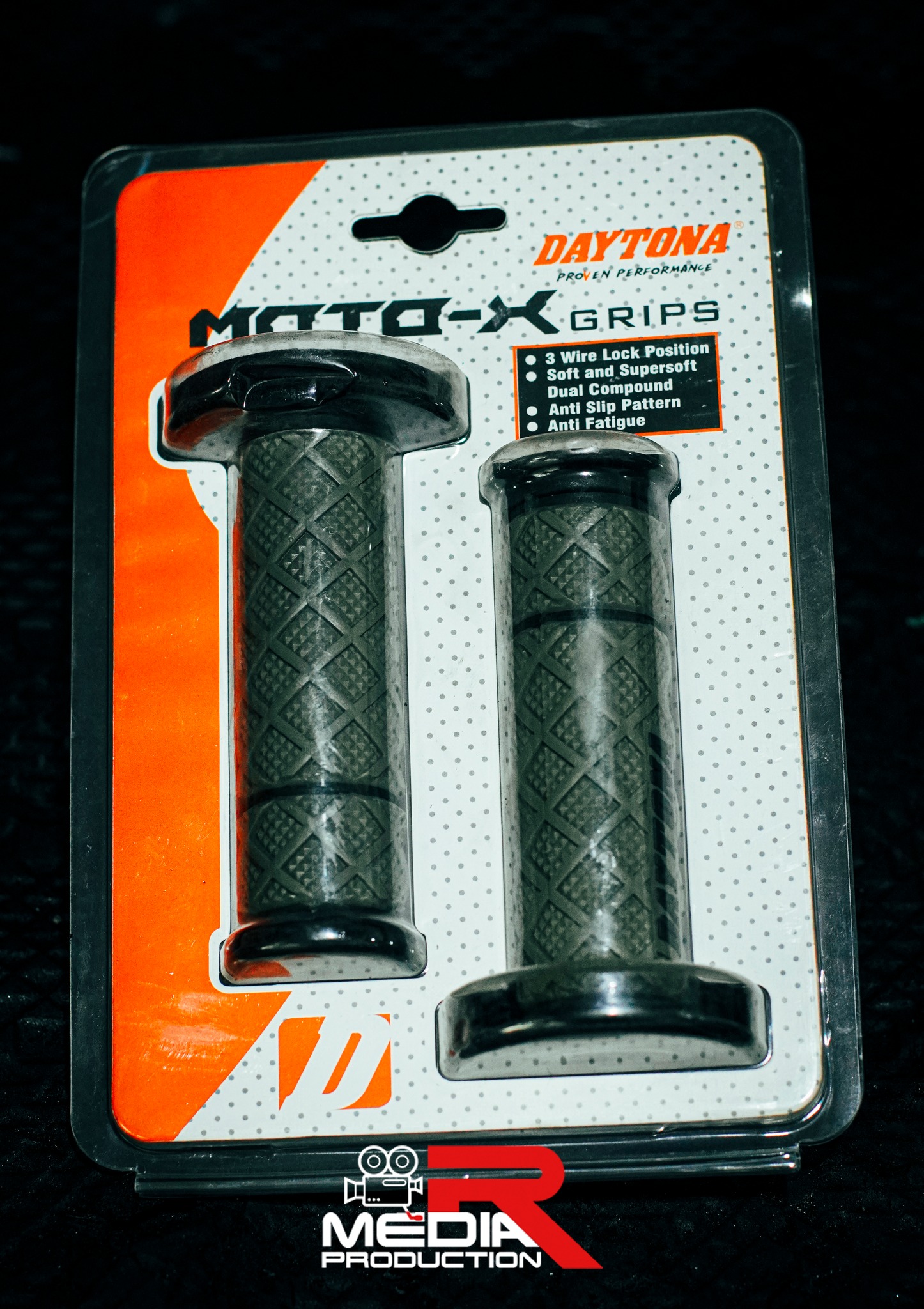 Daytona Japan grips for motorcycle control