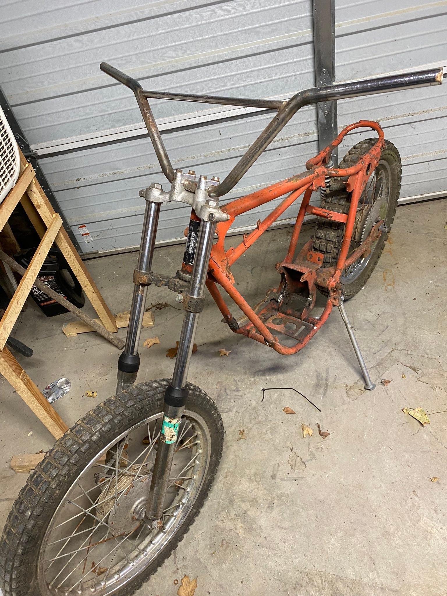 Who does powder coating in Southern Maine for bike restoration?