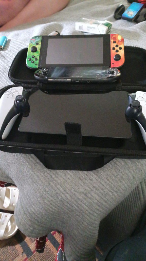 What consoles can play Nintendo DS and PS2 games?
