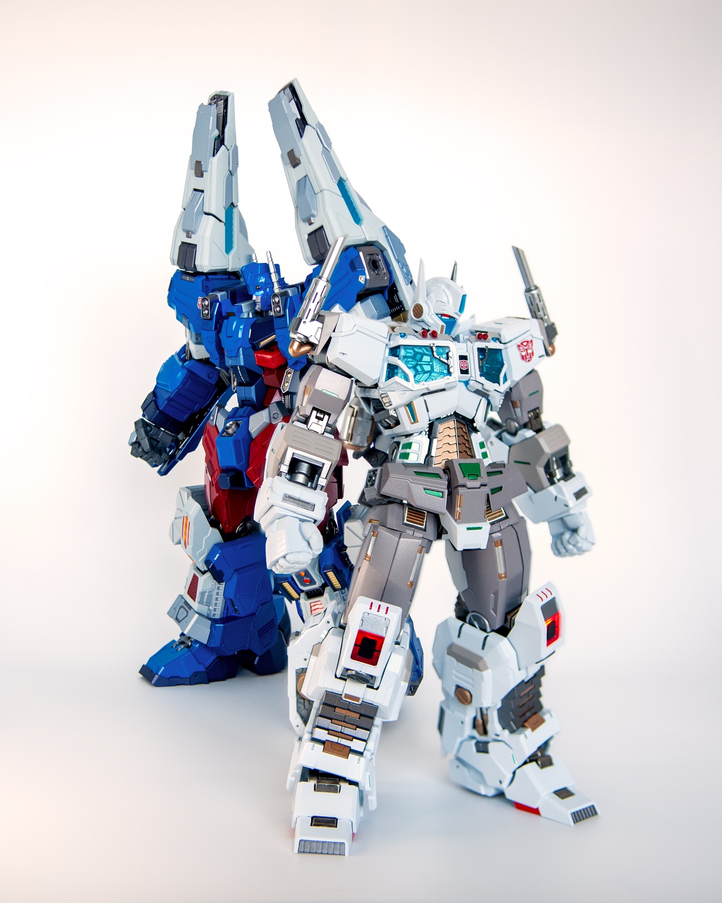 Flame Toys Kuro Kara Kuri - Ultra Magnus, via ROBOTHEAD