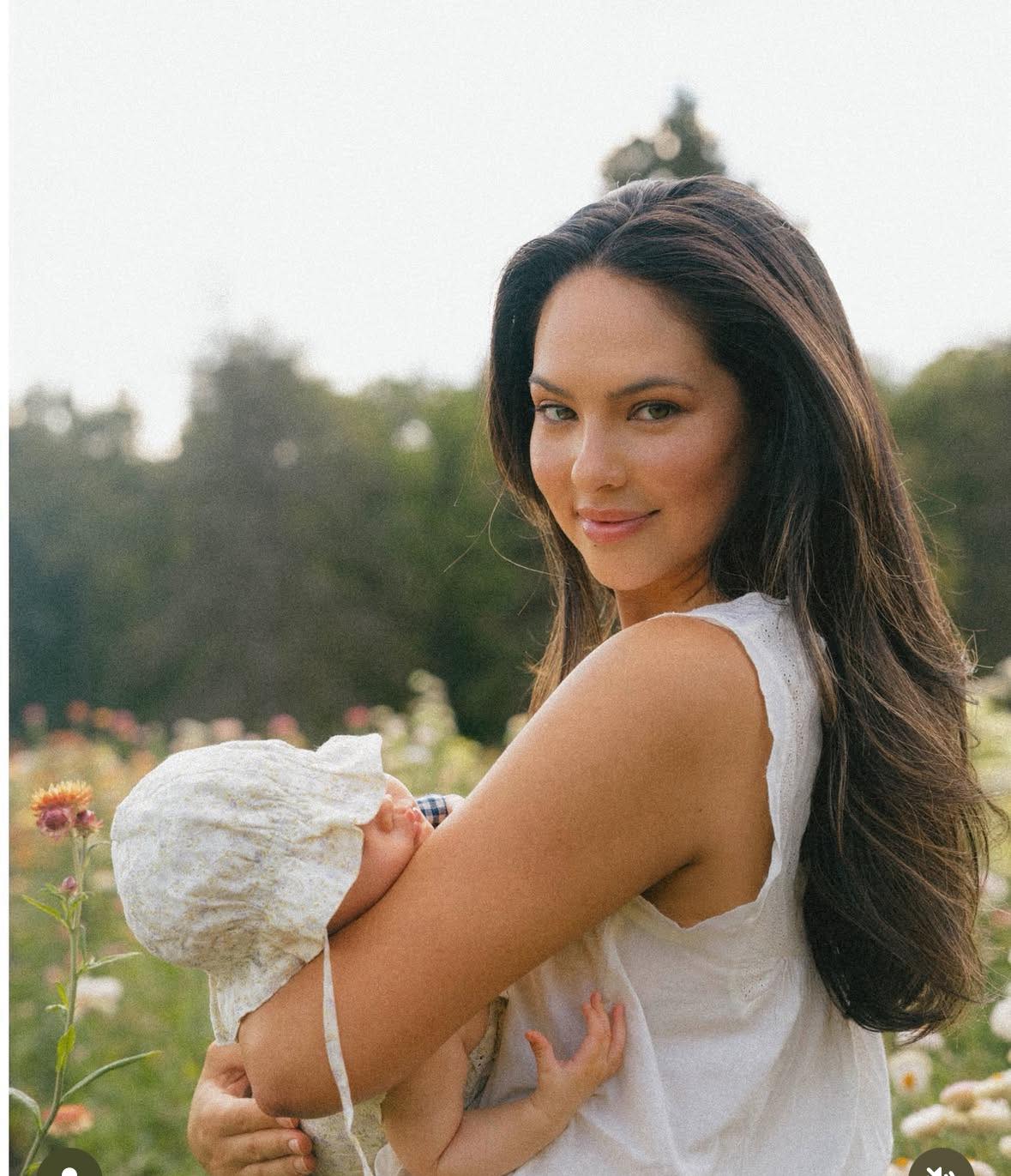 Detroit - Christen Goff with baby Romy ️🥰 | Facebook