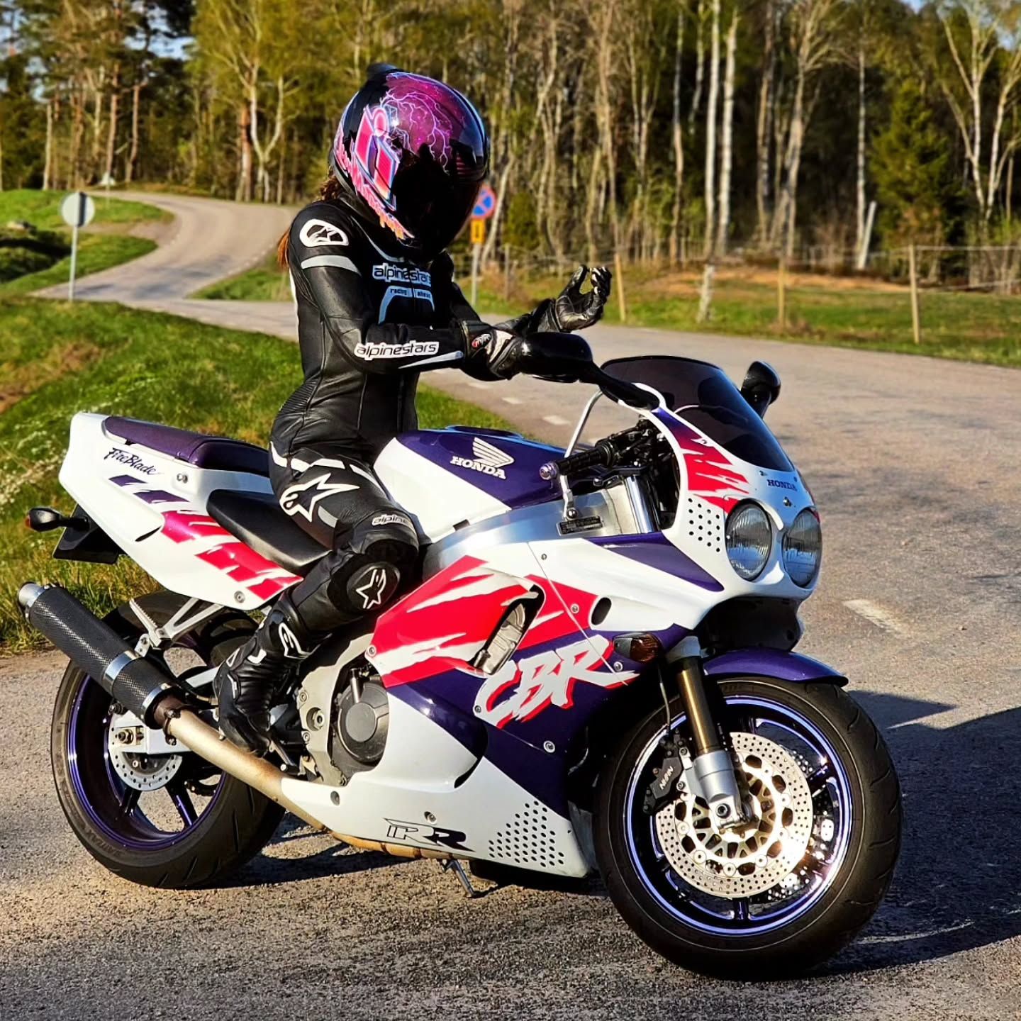 The Honda CBR900RR Fireblade is a legend that changed the 