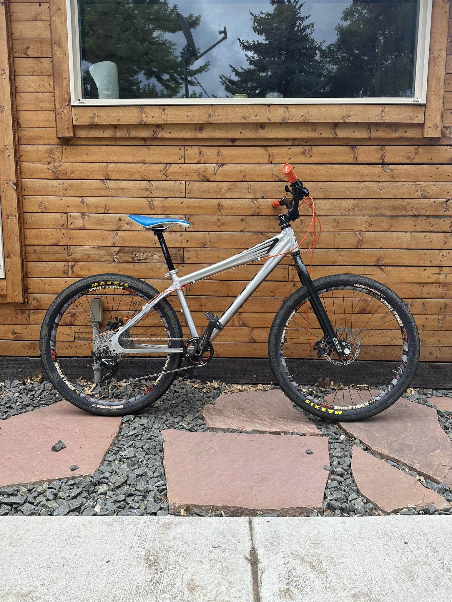 My old Yeti DJ with 10 speed SLX and Surly riser bars