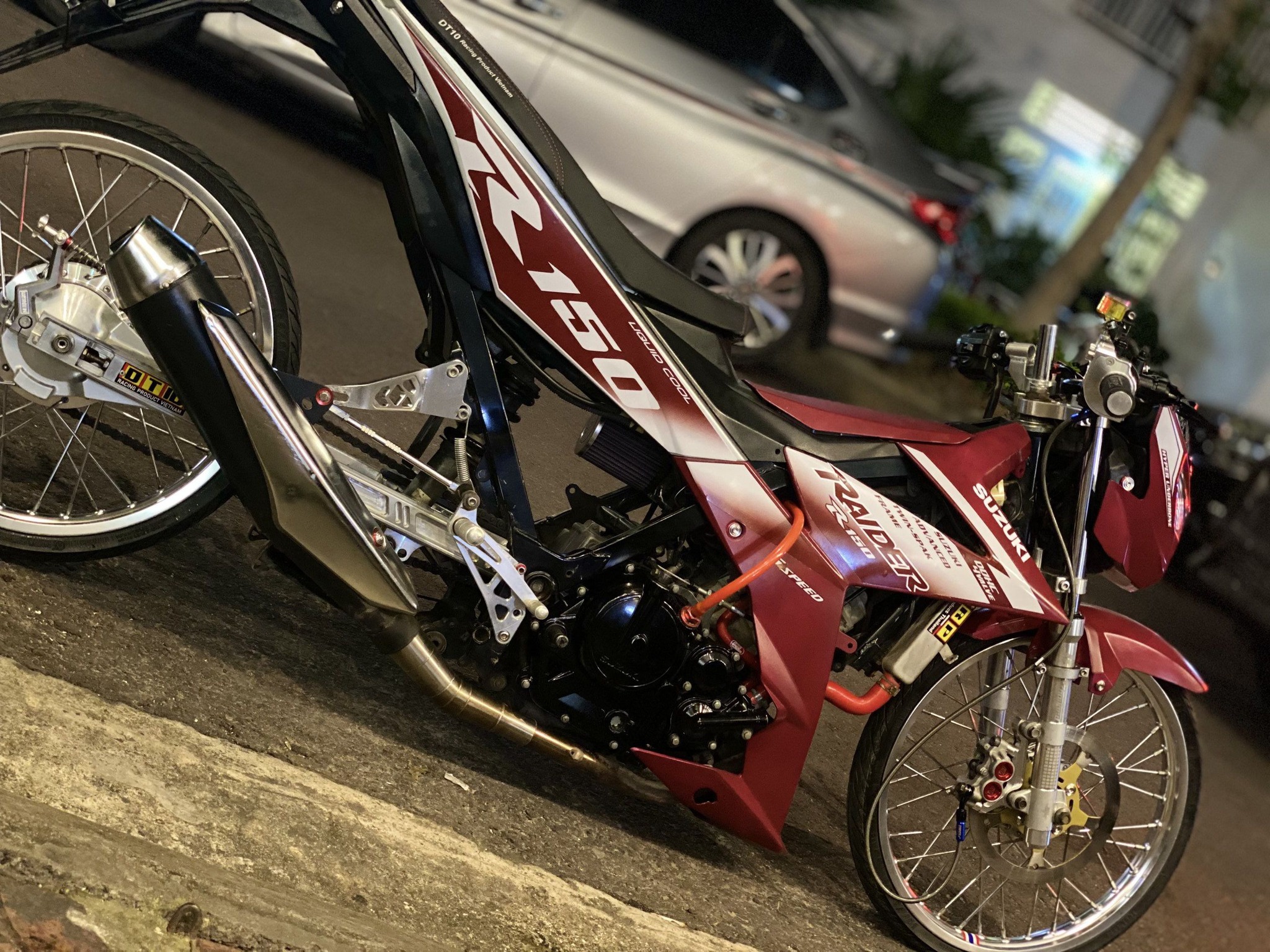 Suzuki Raider motorcycle concept