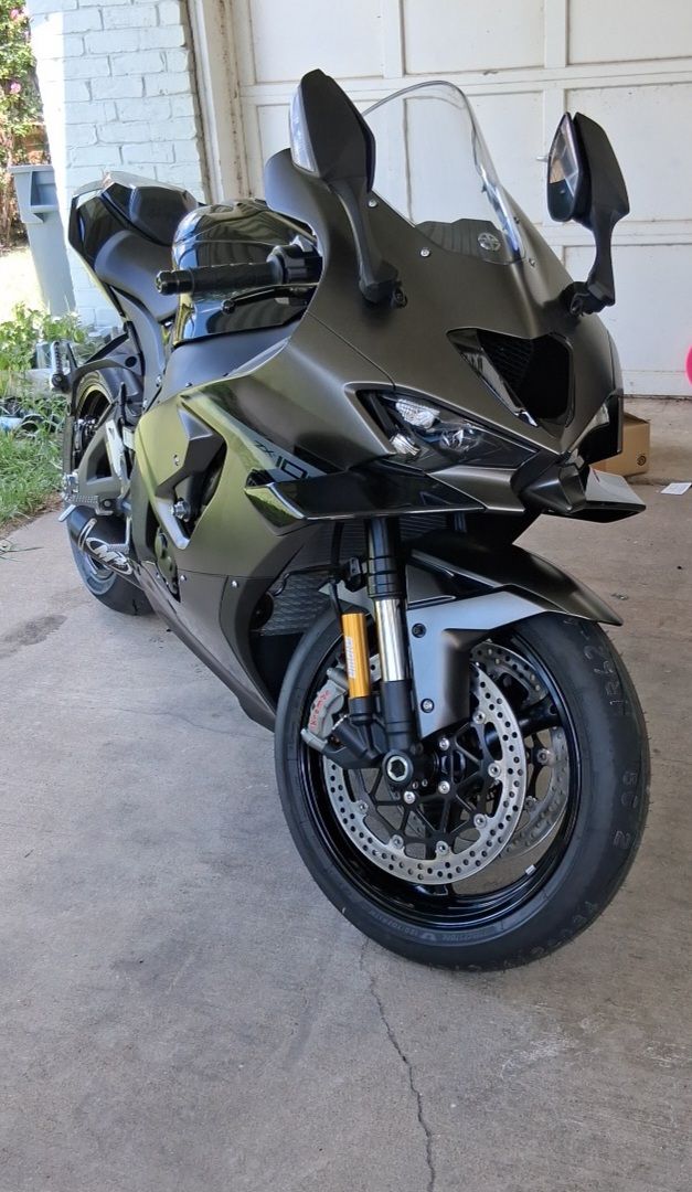 Yoshimura AT2 now available Carbon fiber tip and shield 7600 only