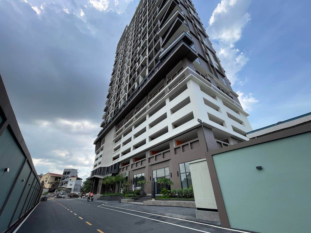 Condo L Tower For Rent