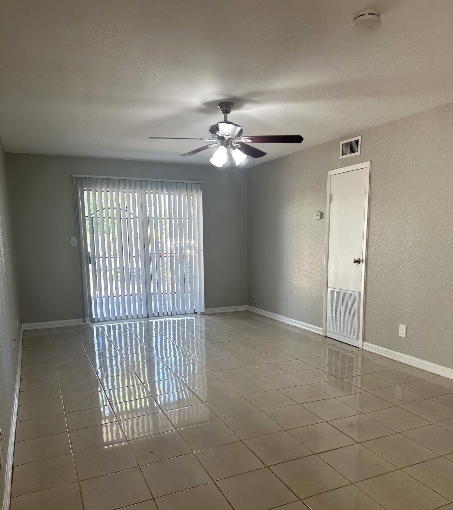 Royal Oaks Apartments | McAllen TX