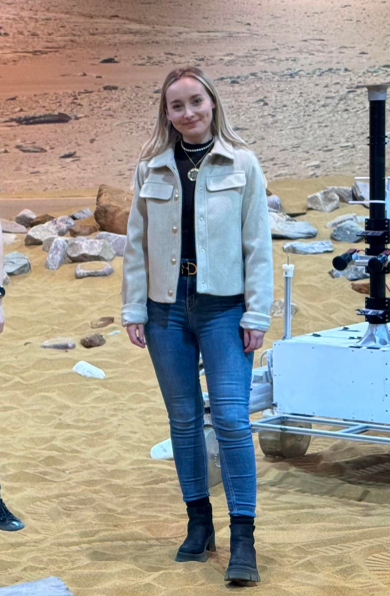 Hettie Jago - Today’s episode is out of this world 🪐🚀... | Facebook