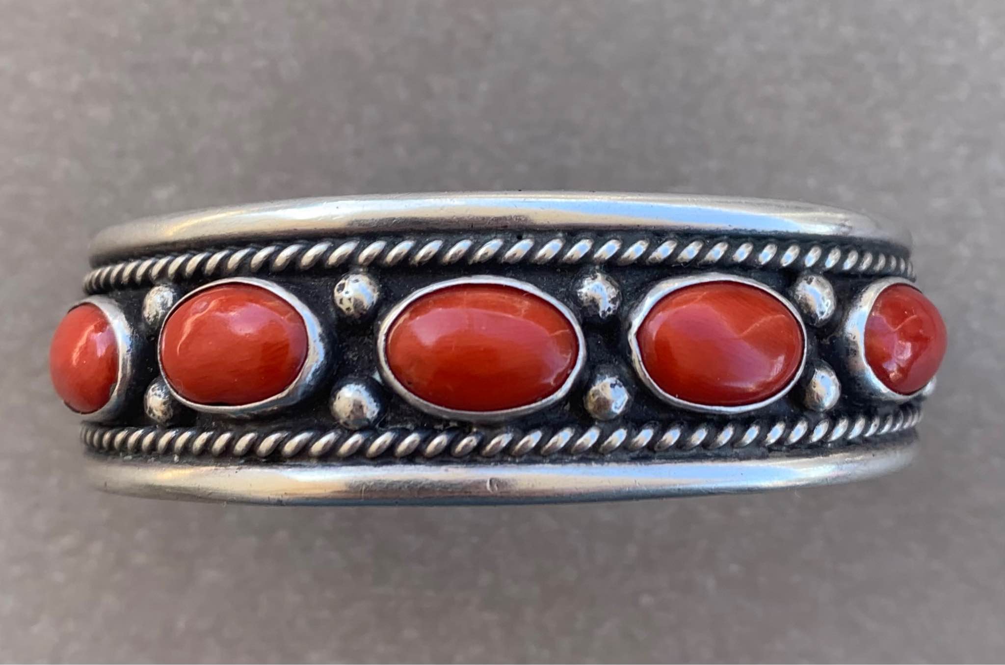 Impressive Native Navajo sterling silver and turquoise ring by