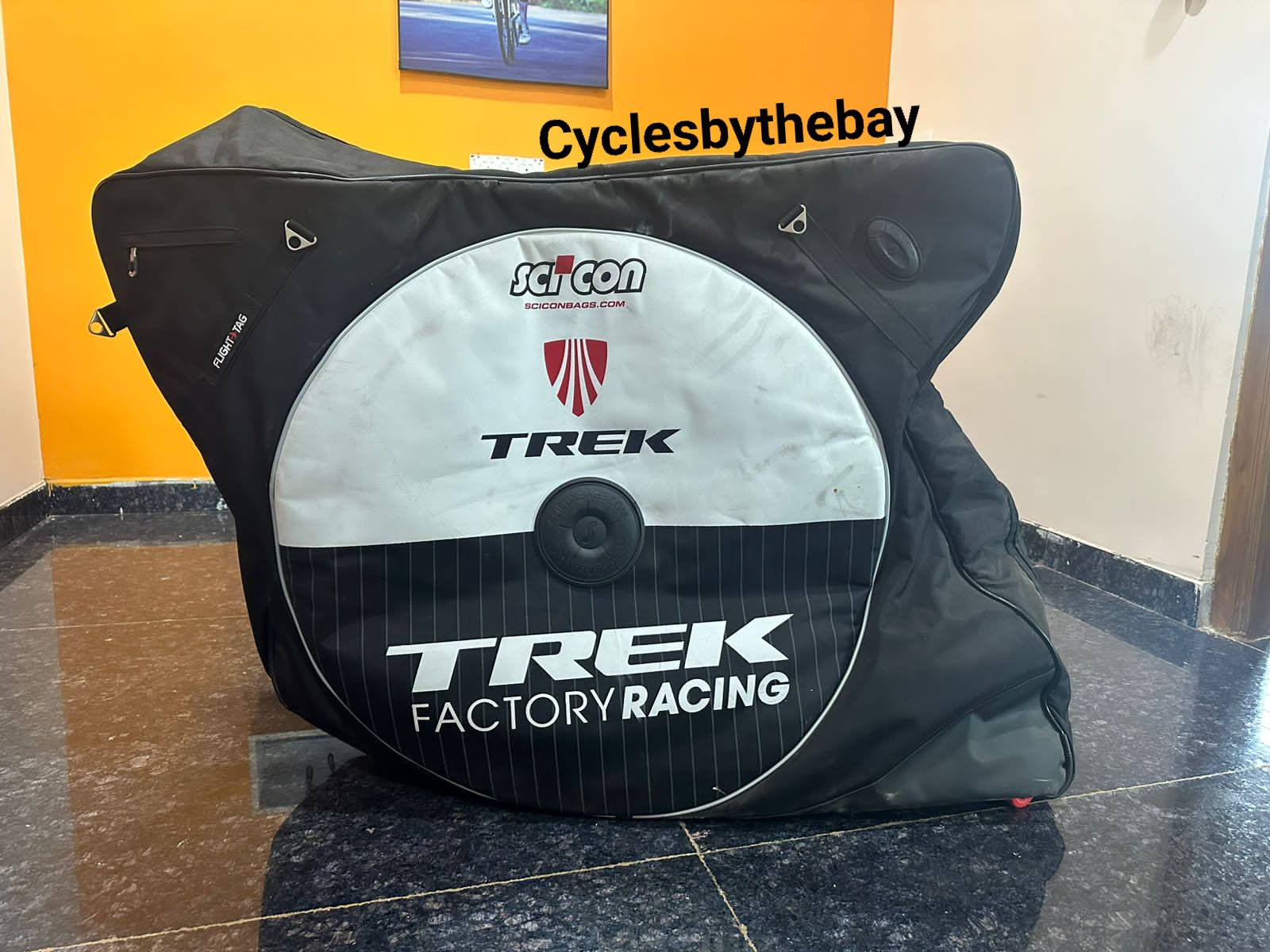 Scicon bike bag (pre-owned). Trek factor racing edition. Bag is in 