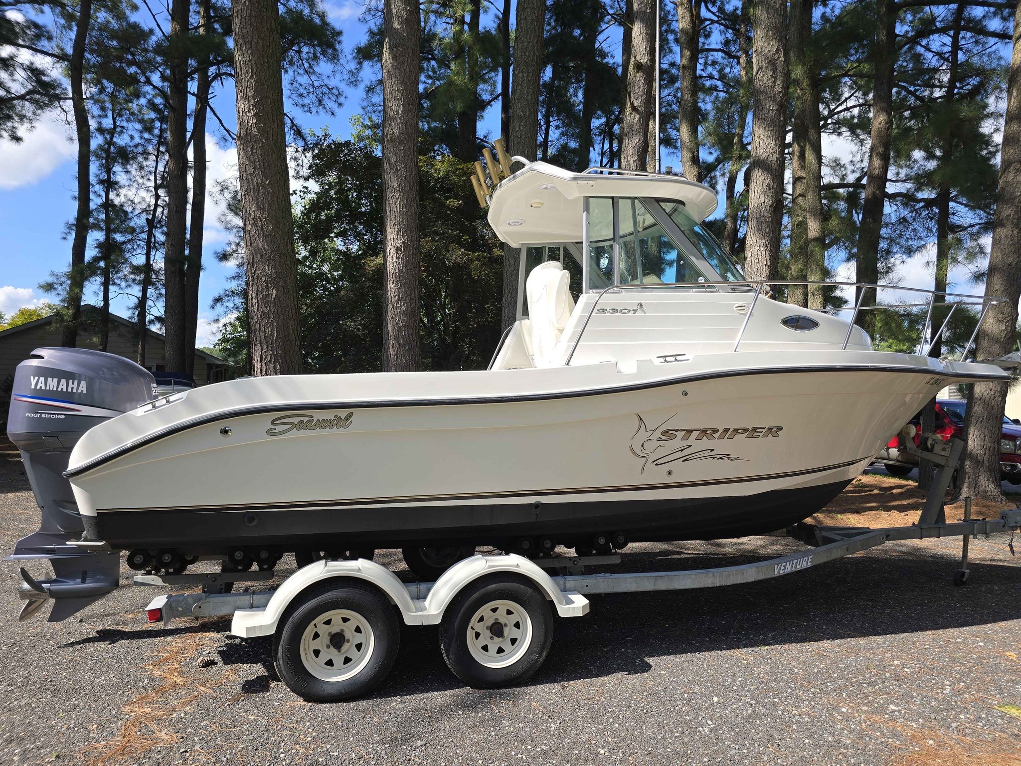 2012 SEASWIRL STRIPER 2301 WALKAROUND - BTFD5252388 - BOATTRADER