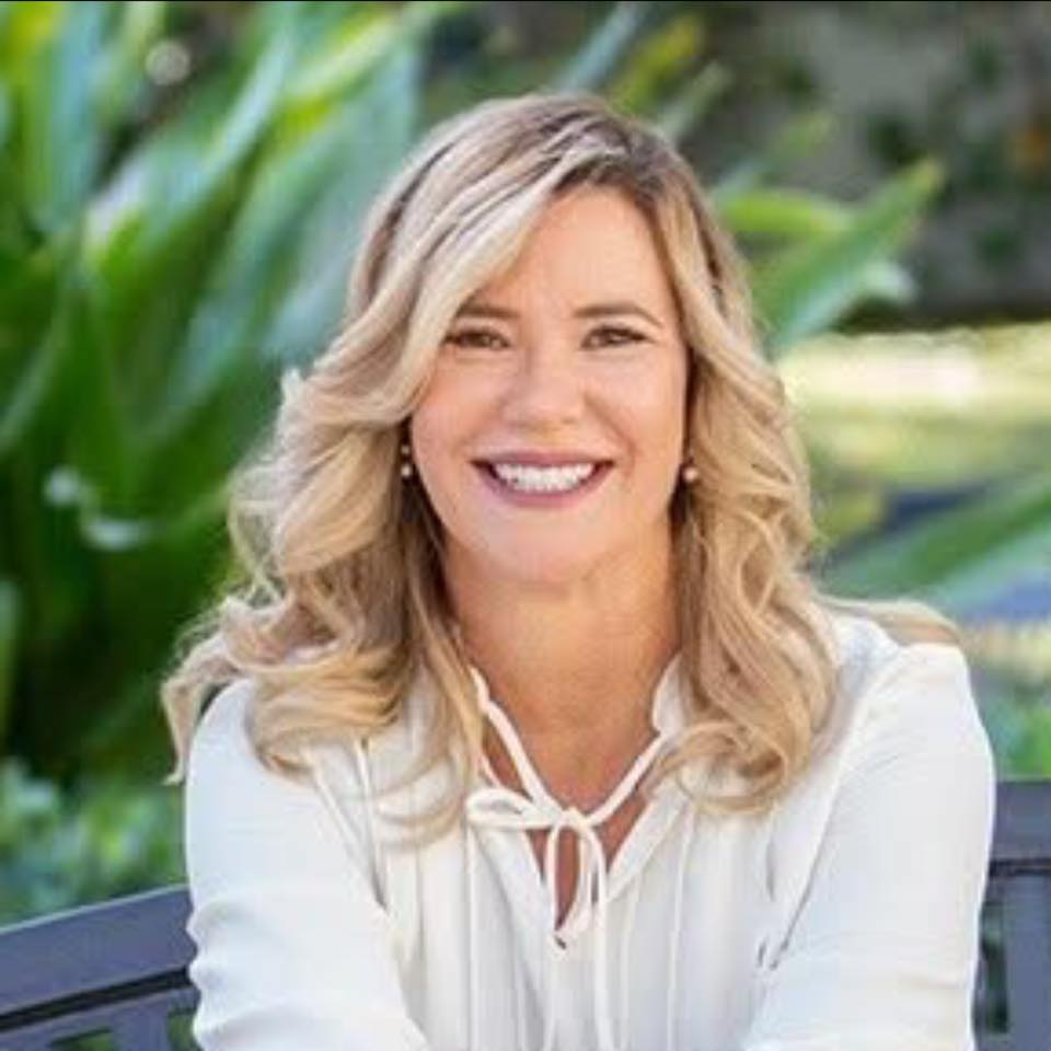 Beatriz Prado - Beatriz Prado updated her profile picture.
