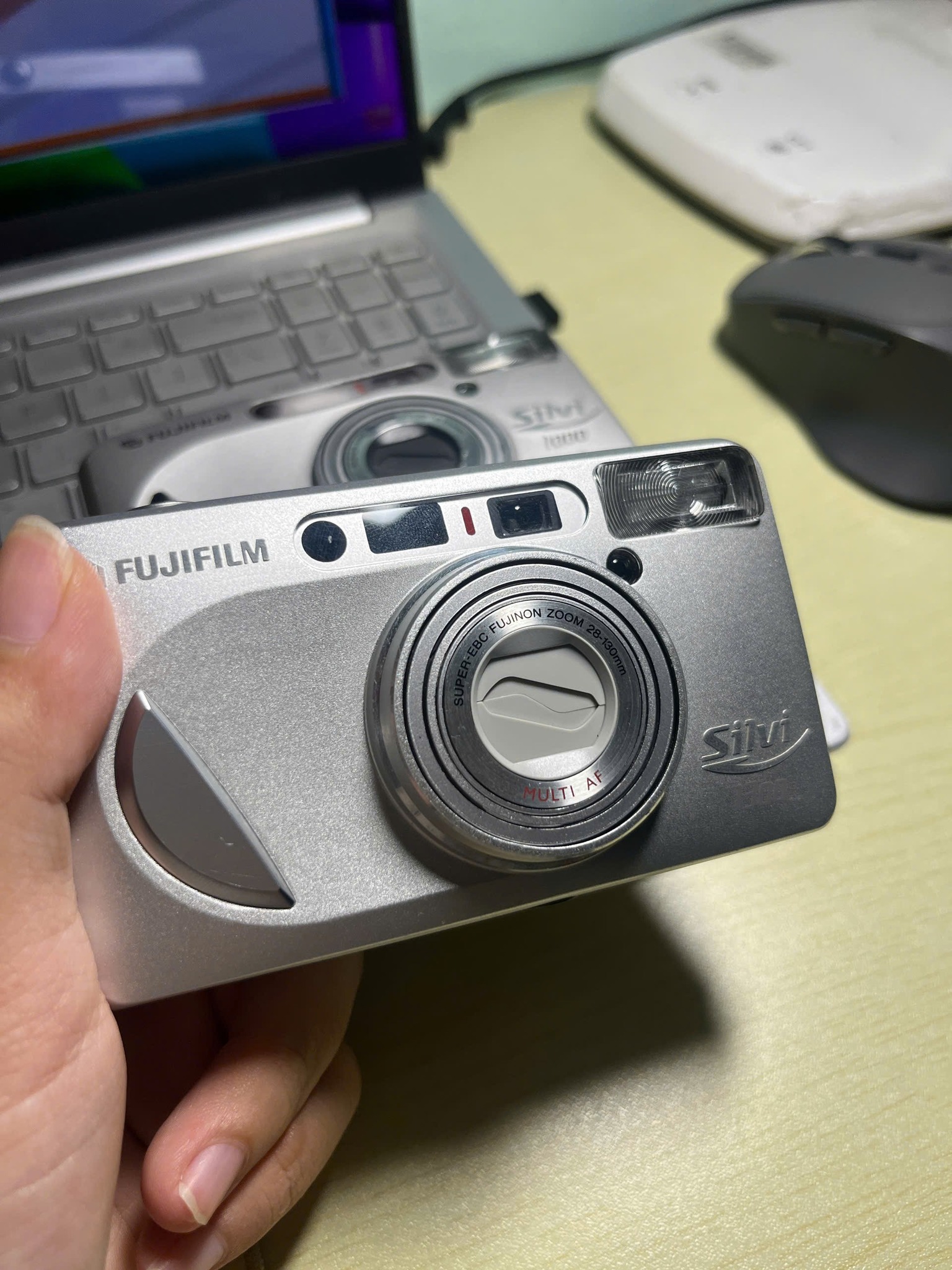 ??Fujifilm Silvi 1300??