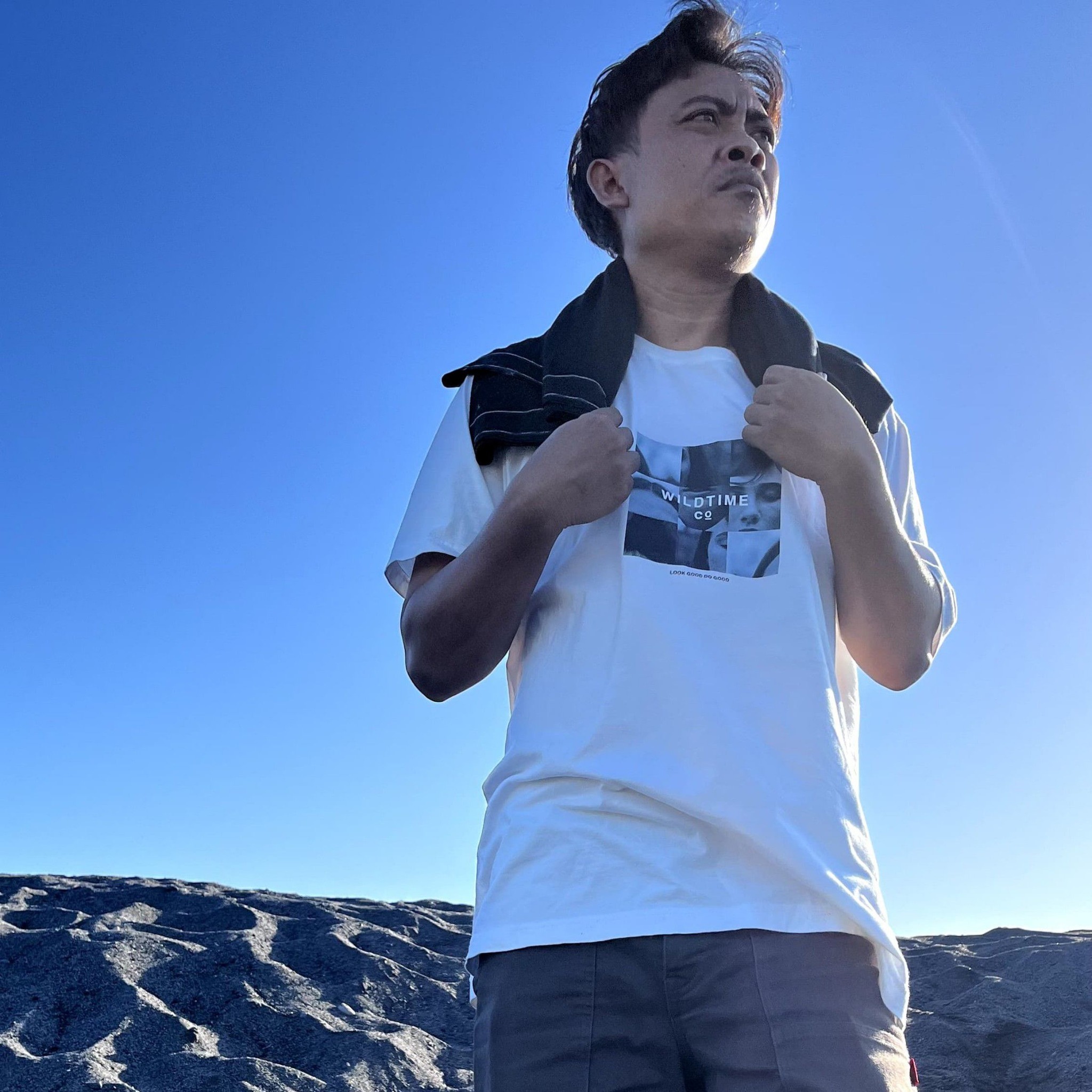 building an asphalt road in a barren desert | Kus Mi Adi