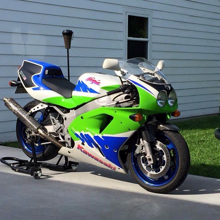 1991 Kawasaki Ninja ZX-7 superbike review