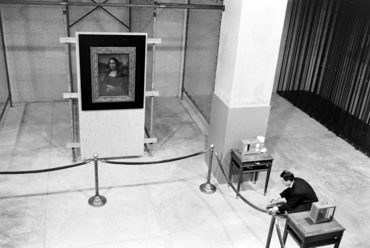 Historical - The Mona Lisa at the National Gallery of Art in 