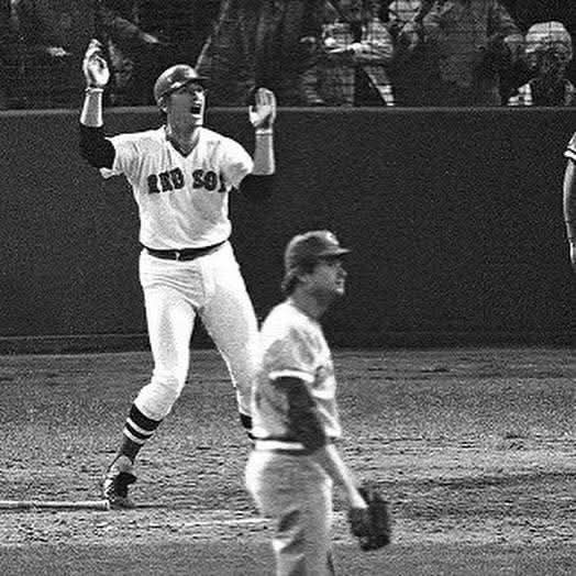 50 YEARS AGO, TONIGHT 🗓️ Carlton Fisk waves his home run fair to