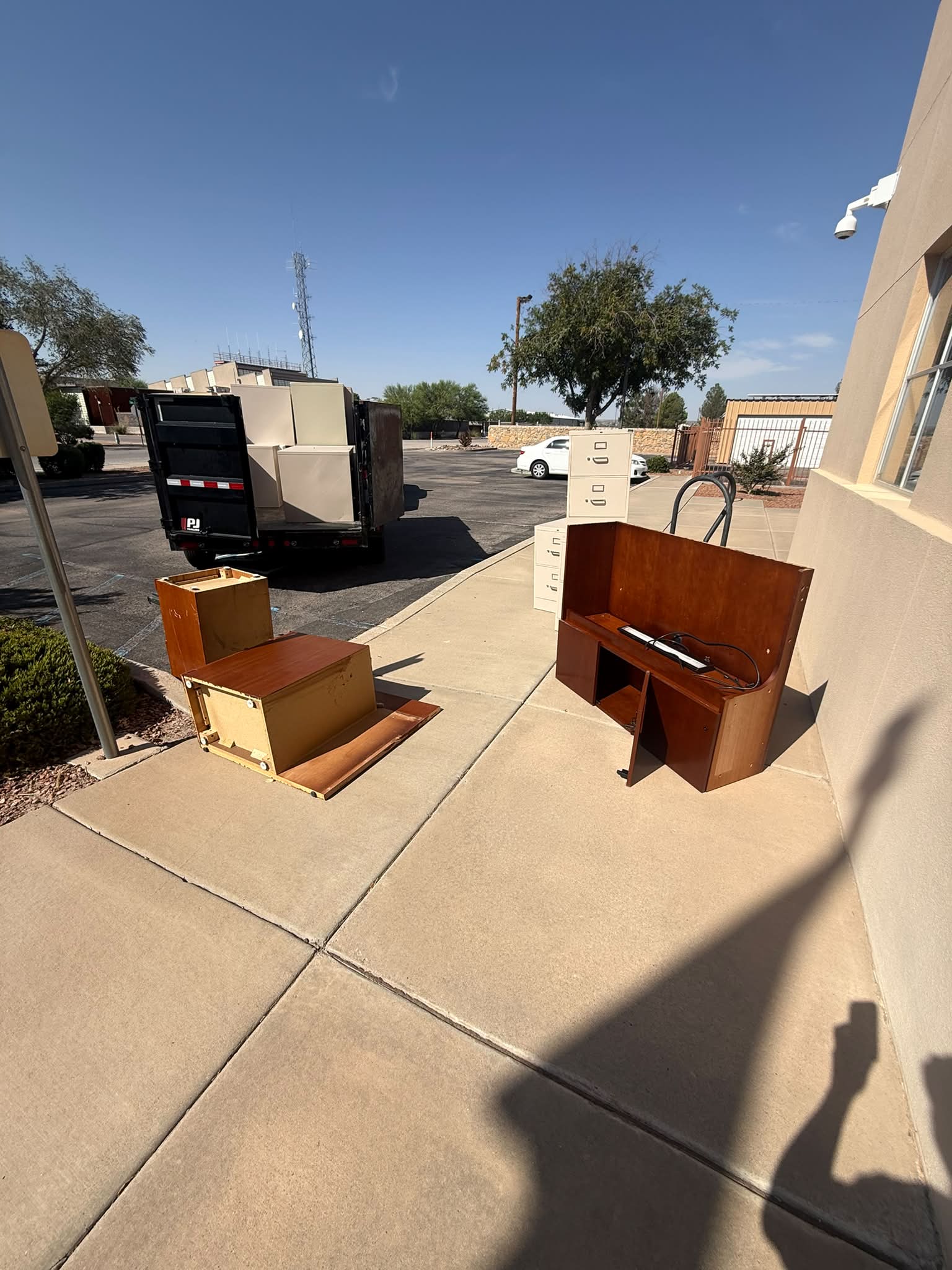 Las Cruces office furniture removal services