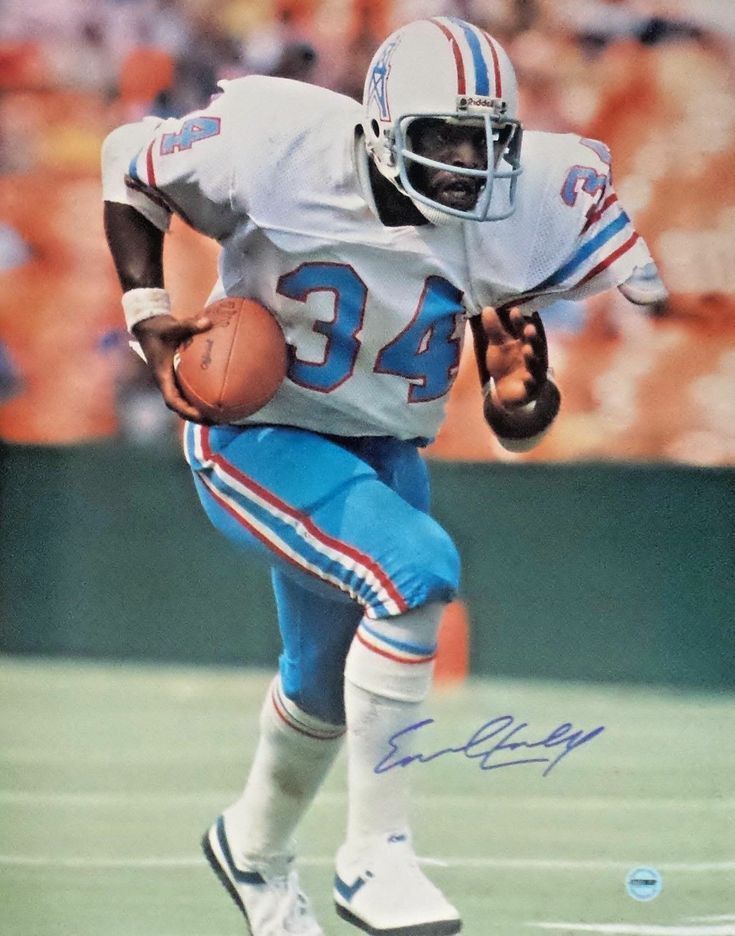 Earl Campbell figure by Todd Wellmann