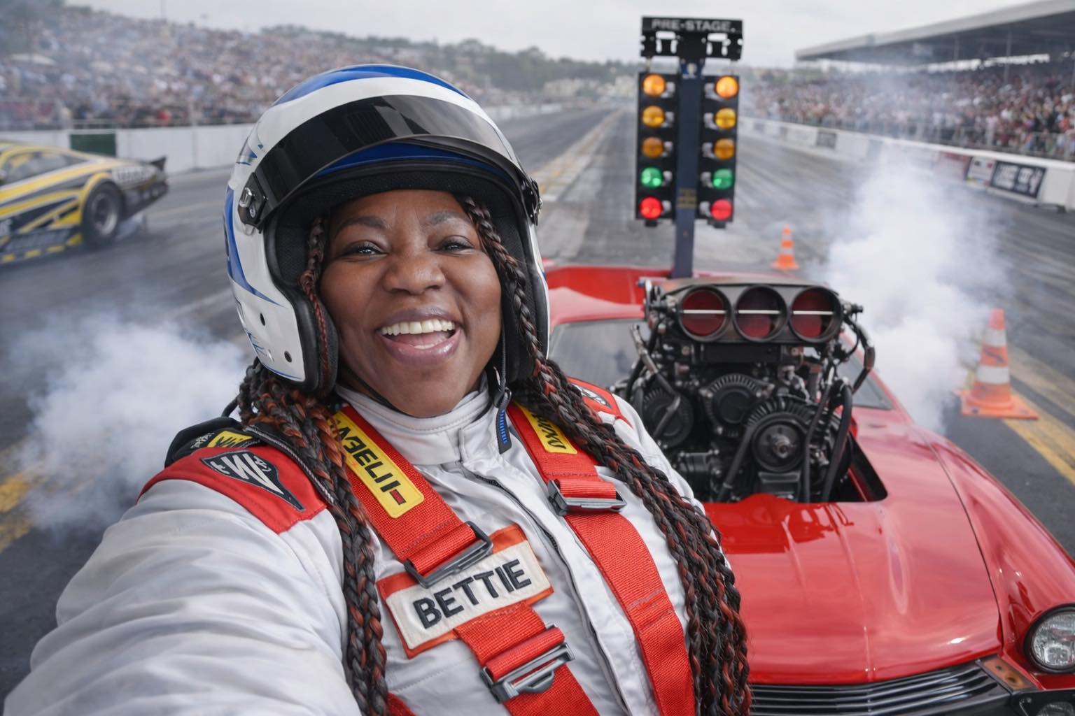 Messy - Who needs F1 when you can drag race? Messy Bettie's Smash ...