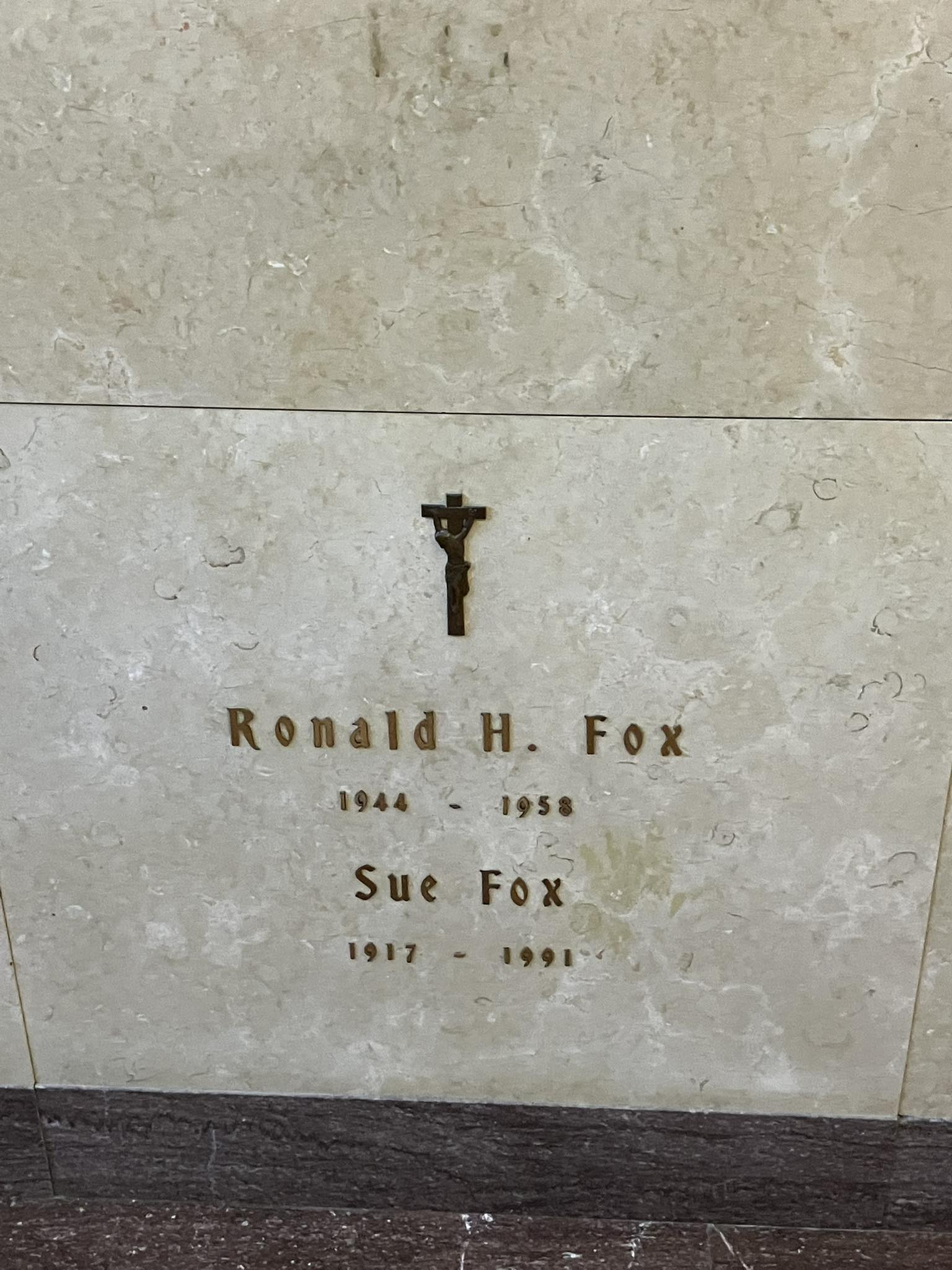 Famous Graves | The final resting place of Ronald Fox | Facebook