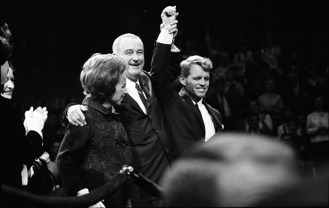 Sari - Ethel and Robert Kennedy photographed with Lyndon B. Johnson at ...