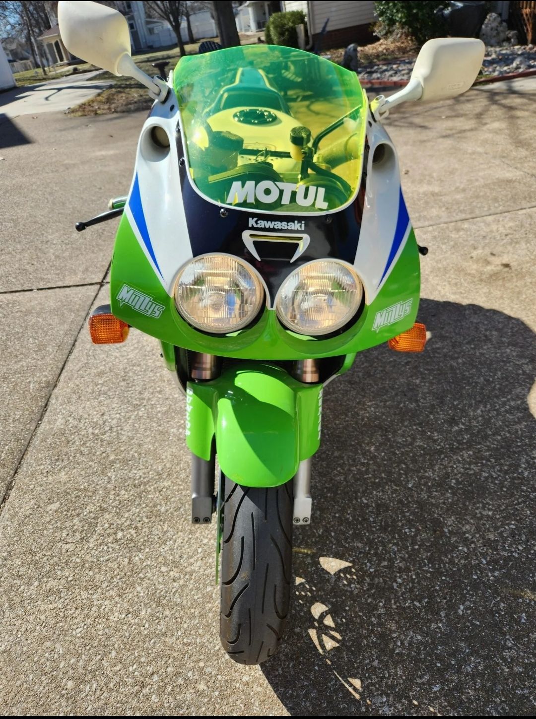 The Kawasaki Ninja ZX-7R is pure old-school attitude—built tough