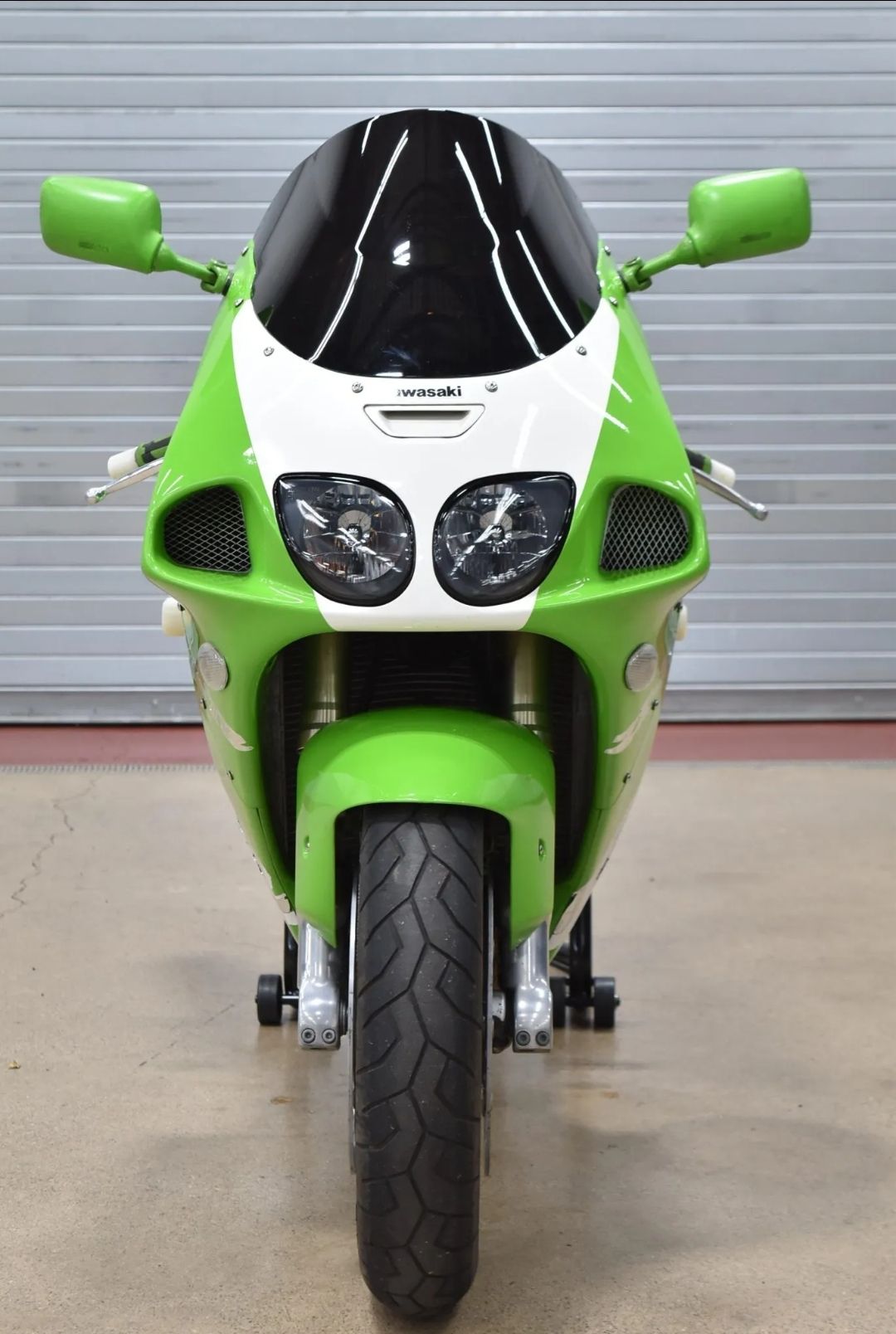 Kawasaki ninja zx-7r superbike review