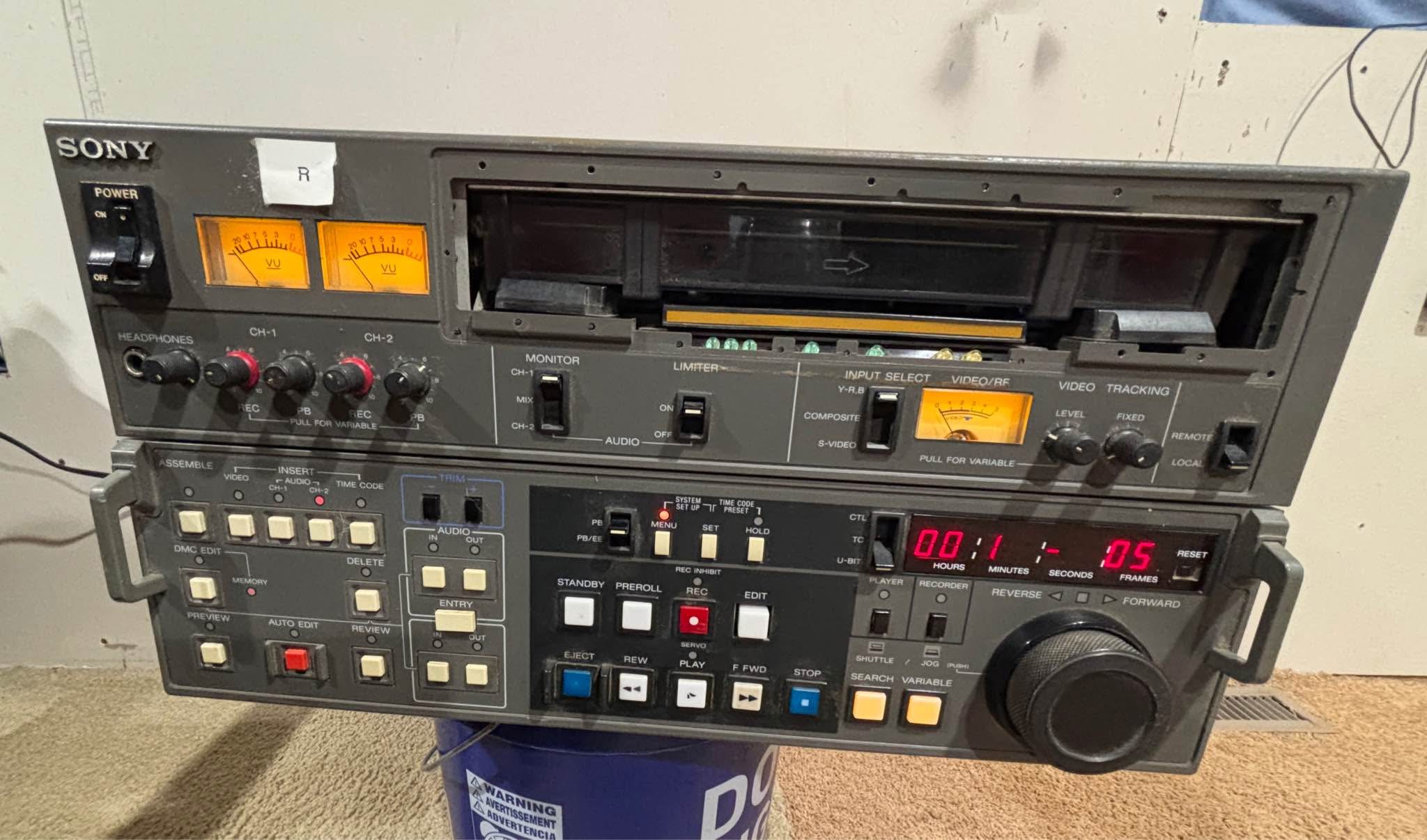 Sony bvw-d75 betacam sp machine description