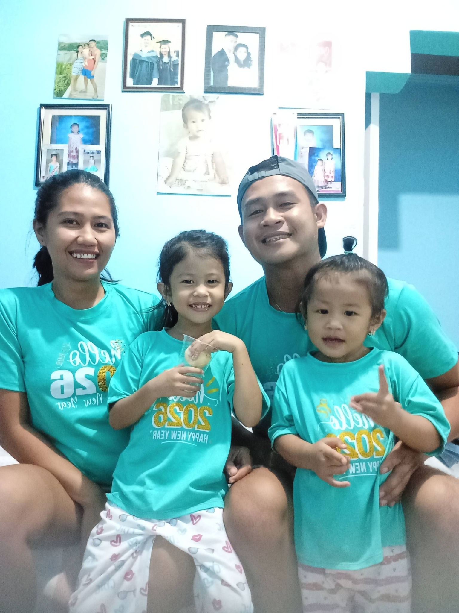 Jmcrl Rms - From my Family to yours, Happy New Year 🎊🎉🎊🎉🥳🥳🥳 | Facebook