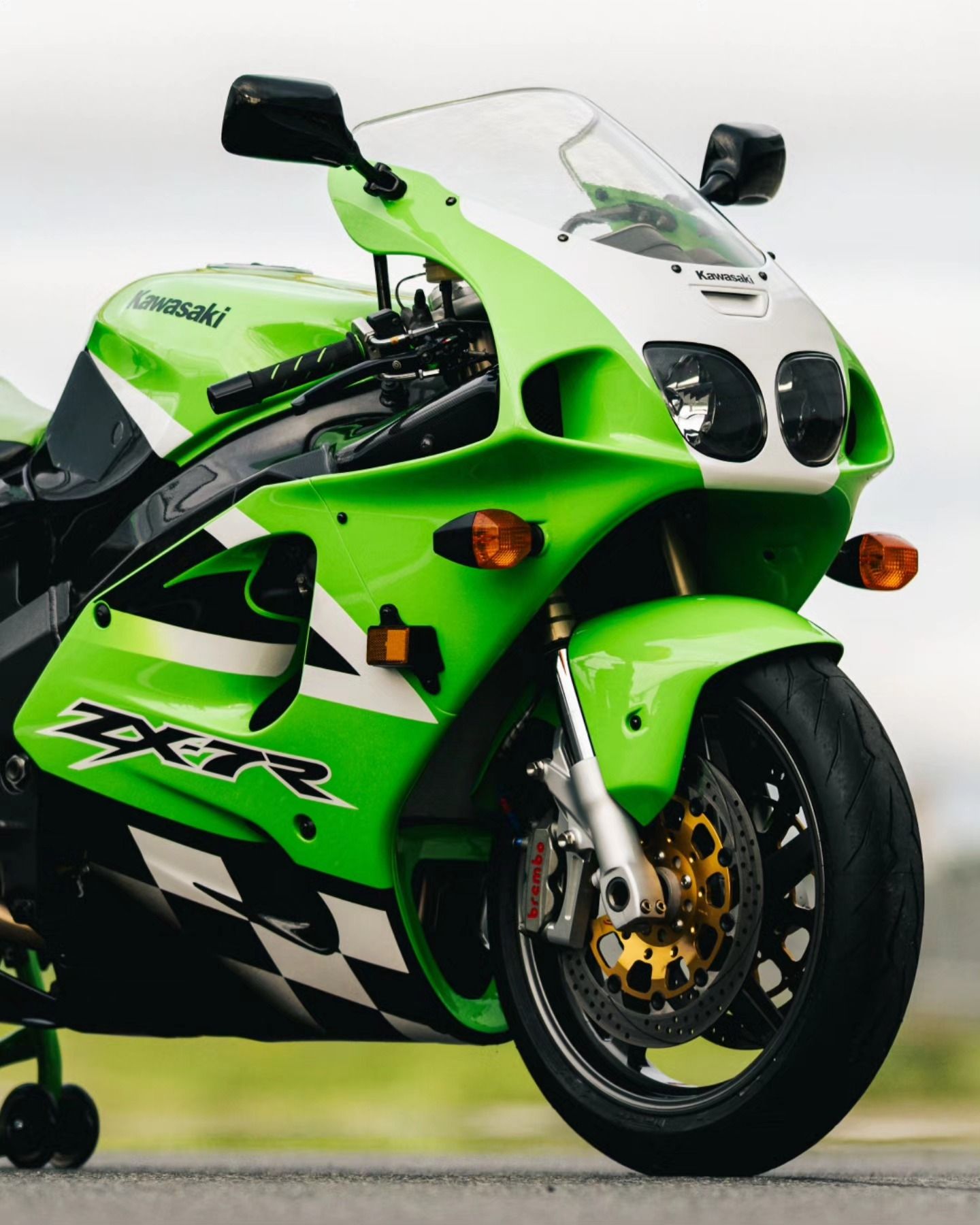 ガンジュ　クリープ90S The Kawasaki Ninja ZX-7R is a no-nonsense 90s weapon—built strong