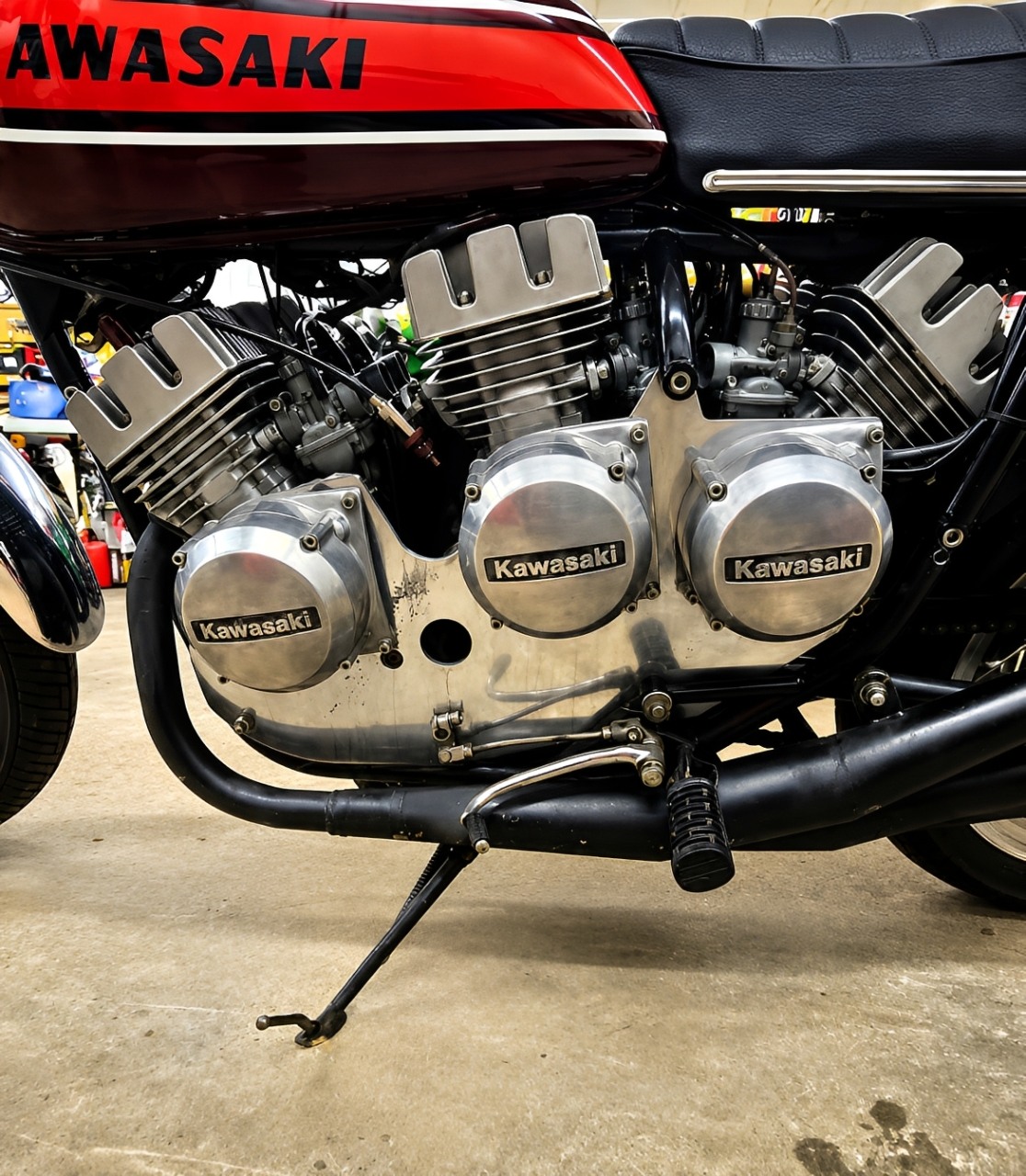 The Kawasaki Z2300 V12 (also known as the KZ2300) is a remarkable