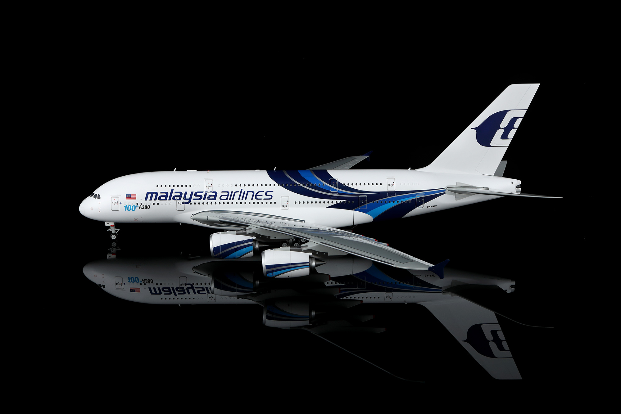 ✈️ 新品发布｜日本航空B787-8 JA823J 彩绘机– 1:200 合金模型New
