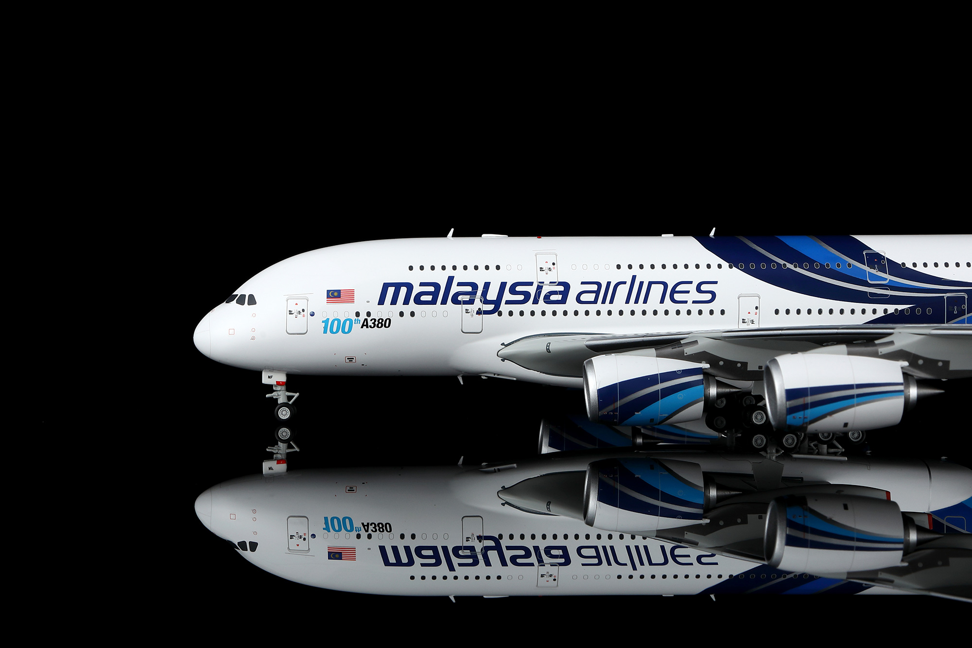 ✈️ 新品发布｜日本航空B787-8 JA823J 彩绘机– 1:200 合金模型New